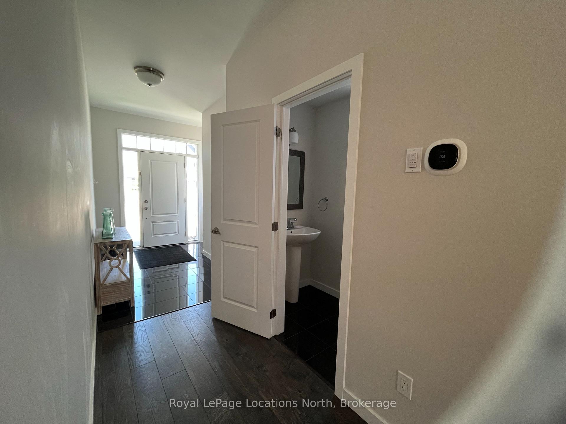 Photo 3 of 353 Yellow Birch Crescent, Blue Mountains — HOMEH