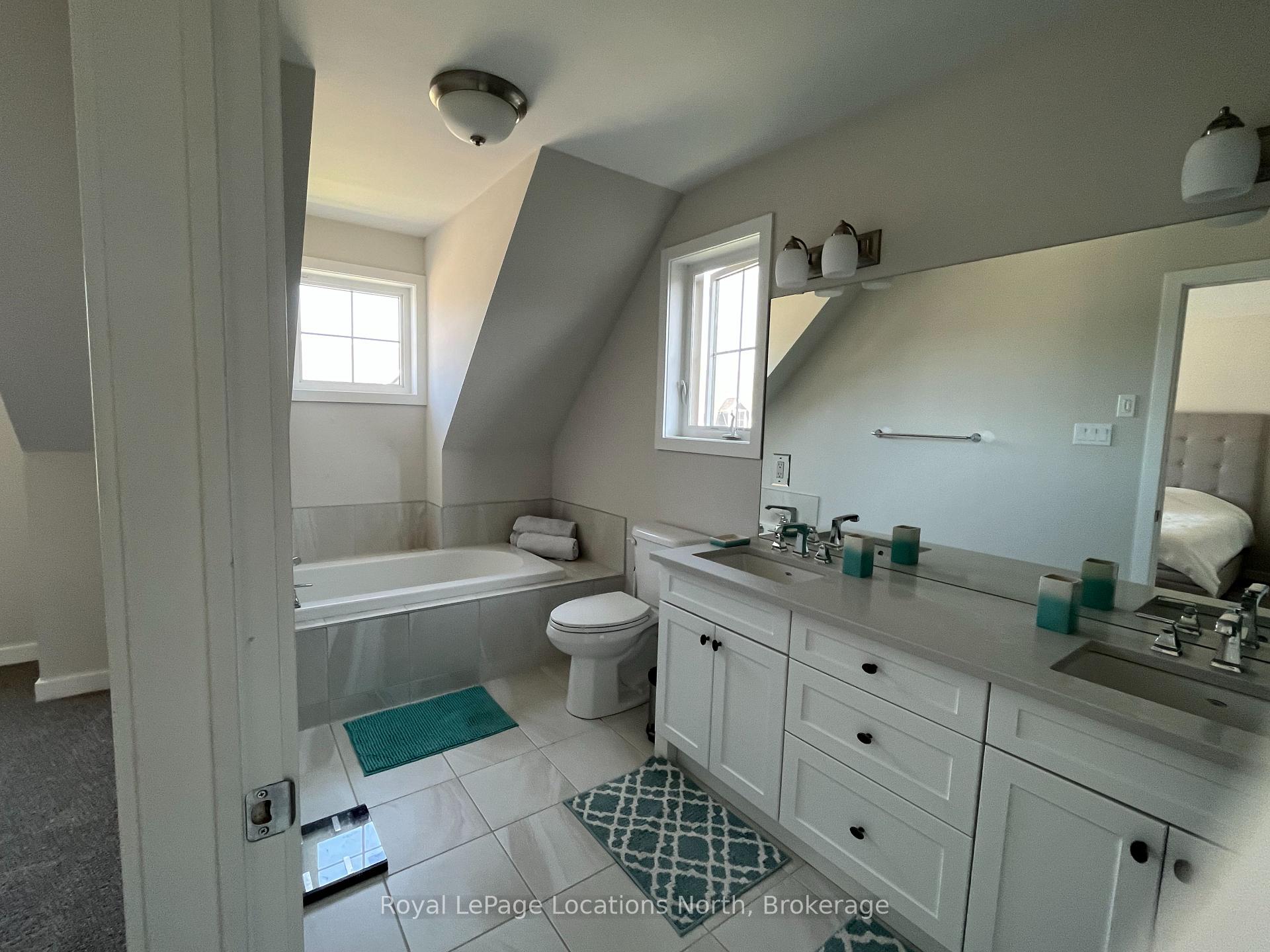Photo 10 of 353 Yellow Birch Crescent, Blue Mountains — HOMEH
