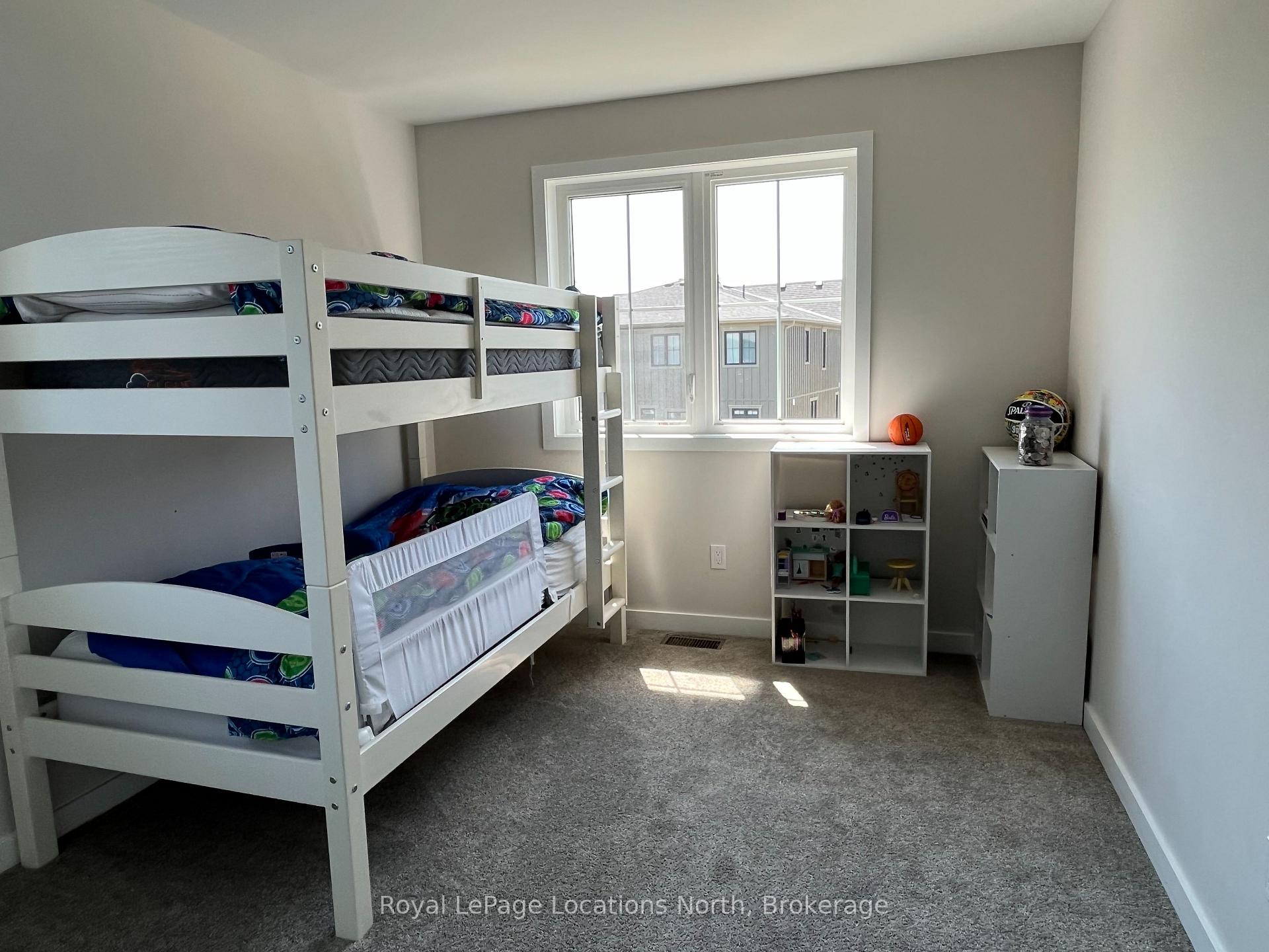 Photo 8 of 353 Yellow Birch Crescent, Blue Mountains — HOMEH