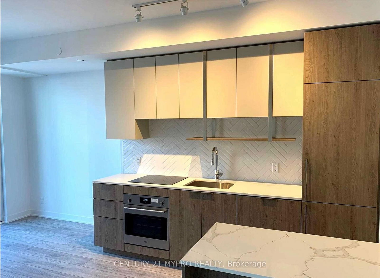 Photo 3 of Unit 507, 15 Holmes Ave, North York, Willowdale East — HOMEH