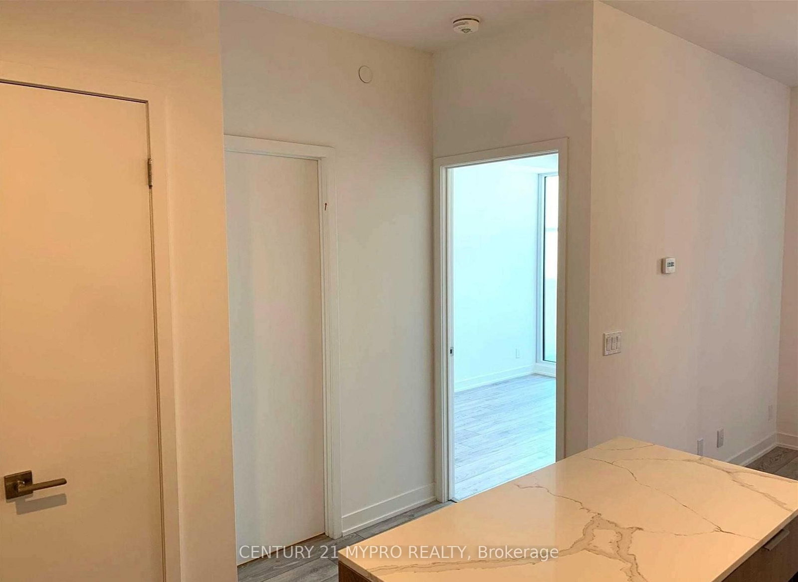 Photo 9 of Unit 507, 15 Holmes Ave, North York, Willowdale East — HOMEH