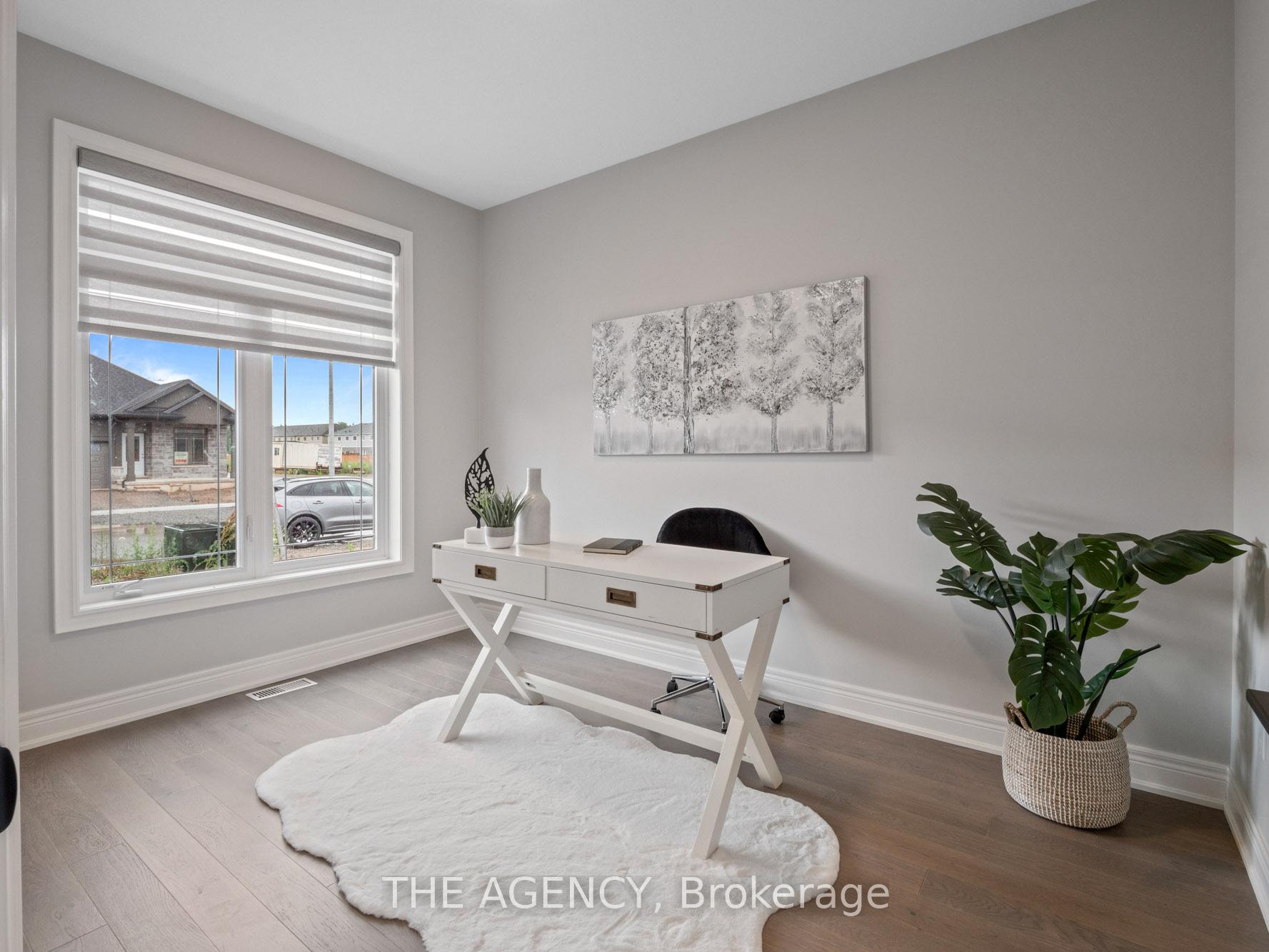 Photo 12 of 32 Austin Drive, Welland, West Welland — HOMEH