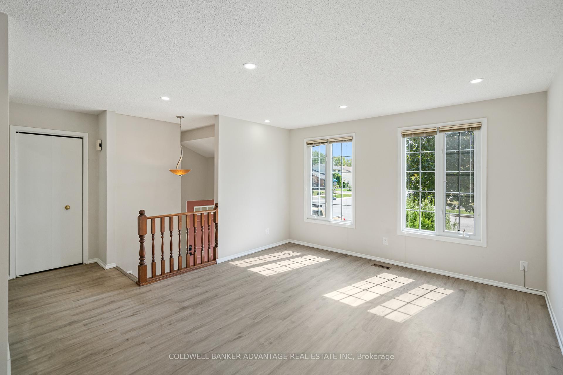 Photo 9 of 168 Windsor Street, Welland, Broadway — HOMEH