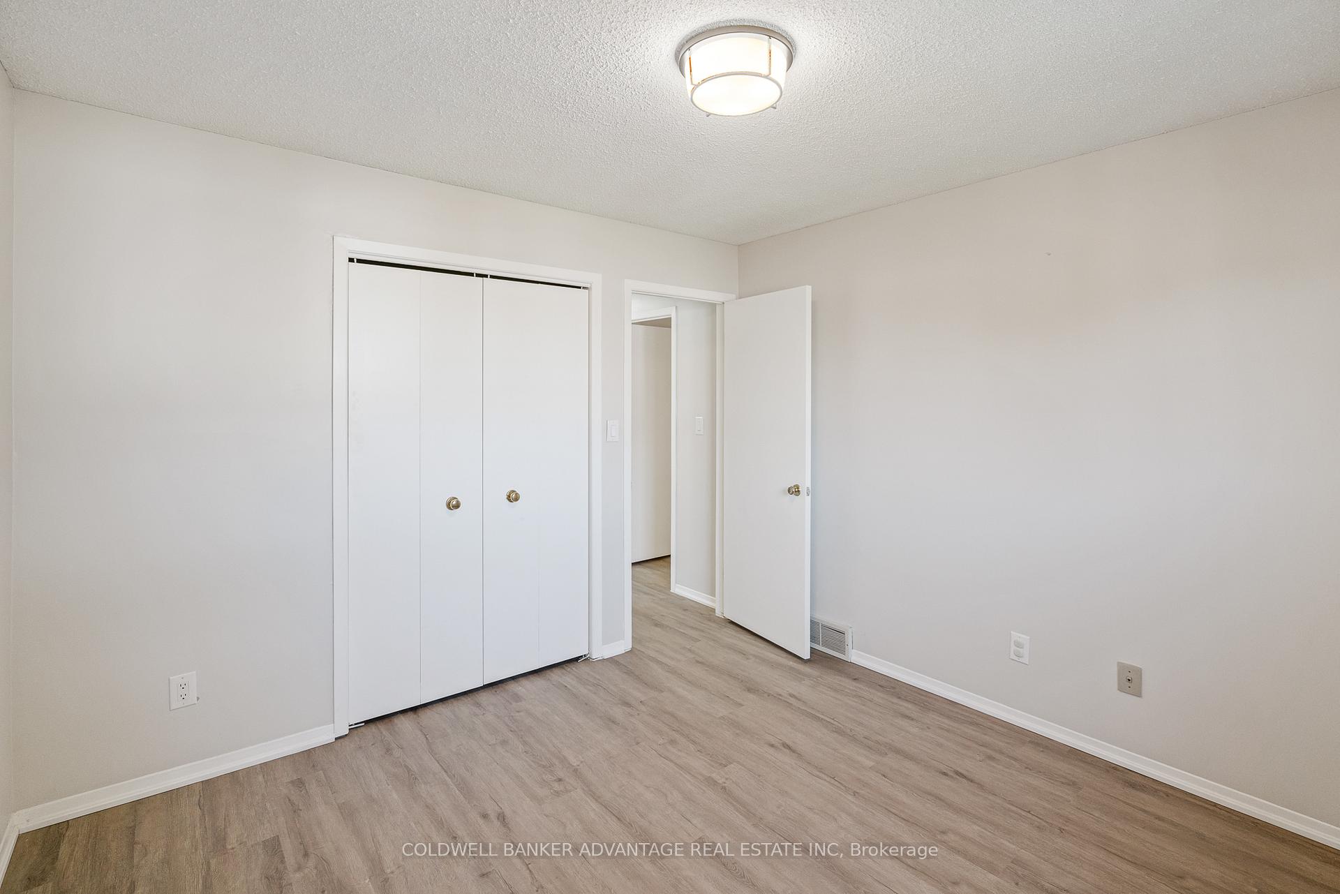 Photo 20 of 168 Windsor Street, Welland, Broadway — HOMEH