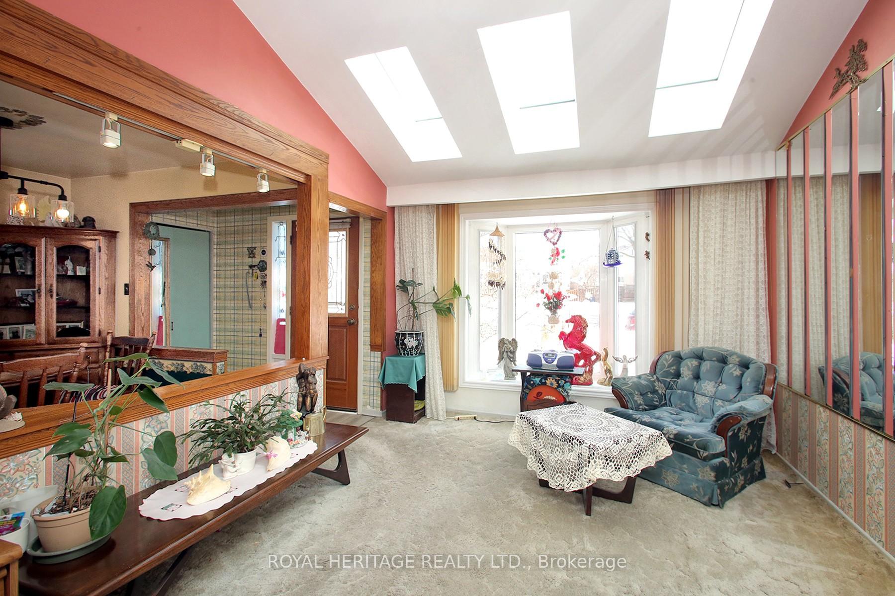 Photo 8 of 404 Century Street, Oshawa, Eastdale — HOMEH