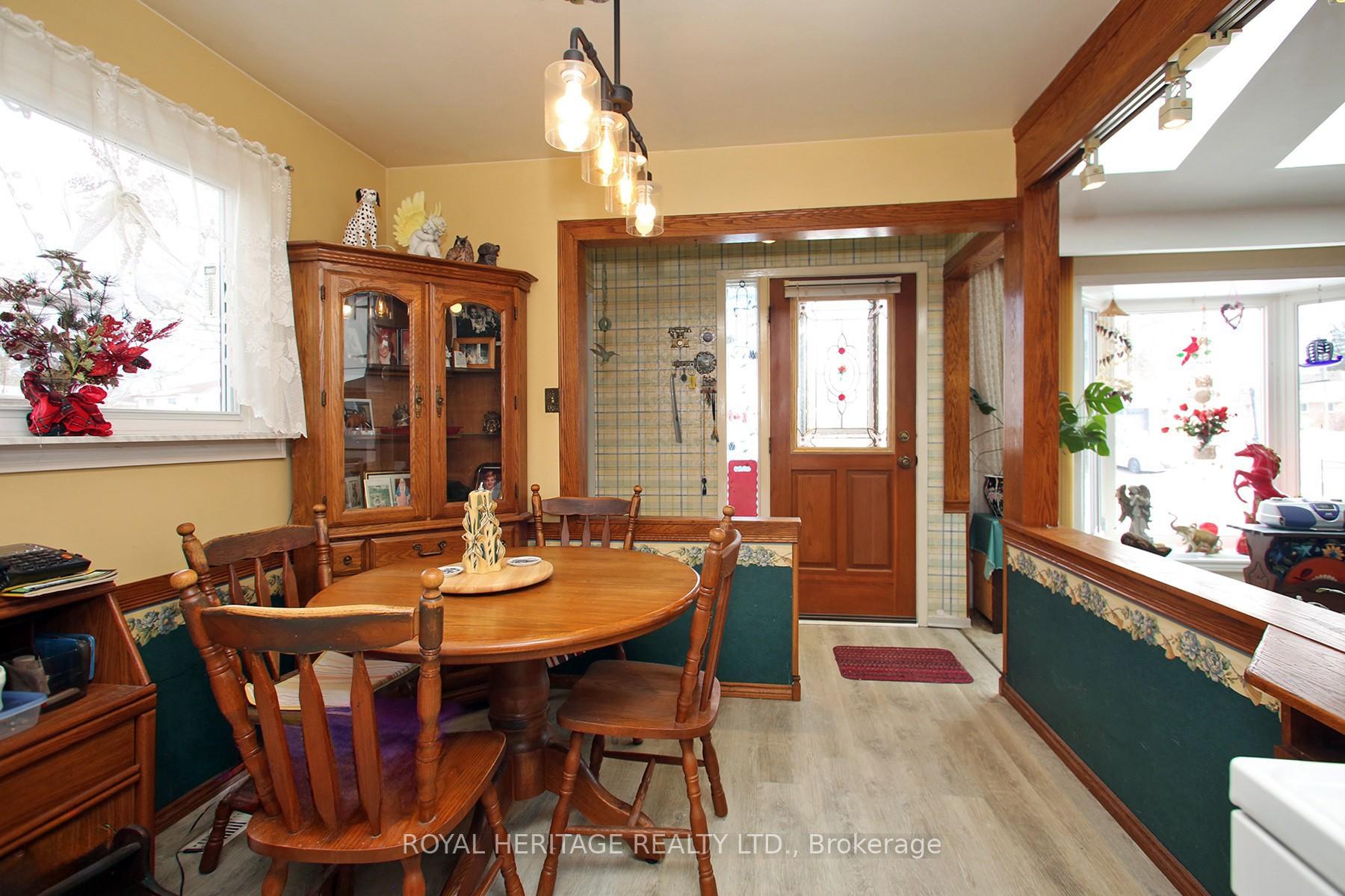 Photo 13 of 404 Century Street, Oshawa, Eastdale — HOMEH
