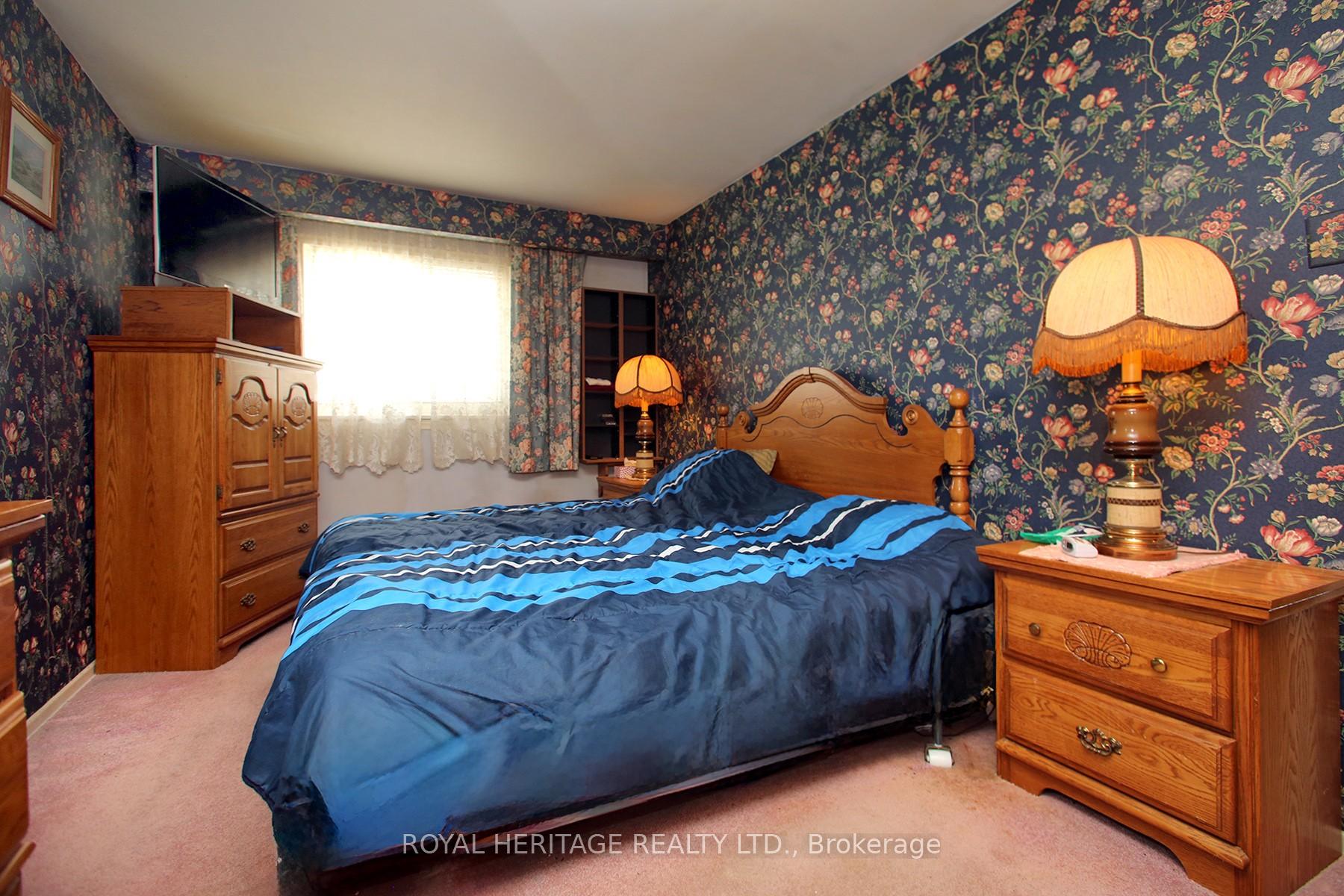 Photo 14 of 404 Century Street, Oshawa, Eastdale — HOMEH
