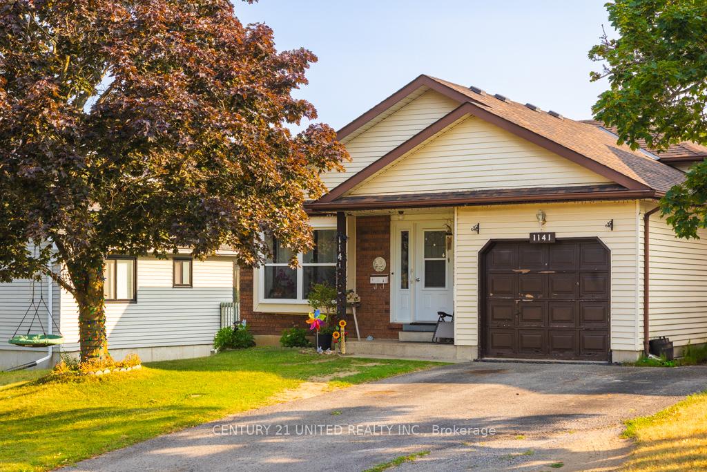 Front of 1141 Huntington Circle