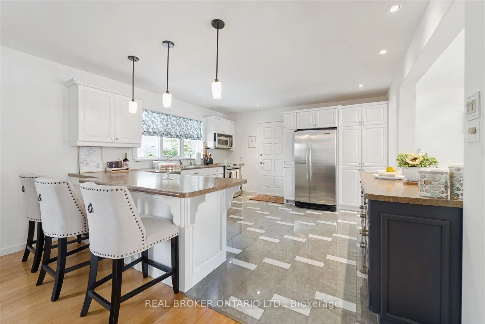 Photo 13 of 1449 Champlain Drive, Peterborough, Northcrest Ward 5 — HOMEH