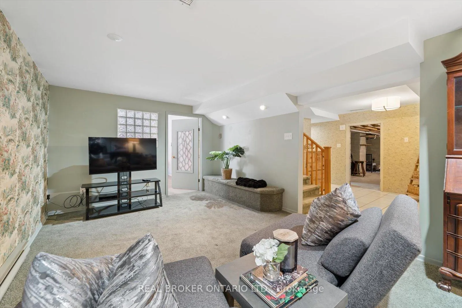Photo 40 of 1449 Champlain Drive, Peterborough, Northcrest Ward 5 — HOMEH