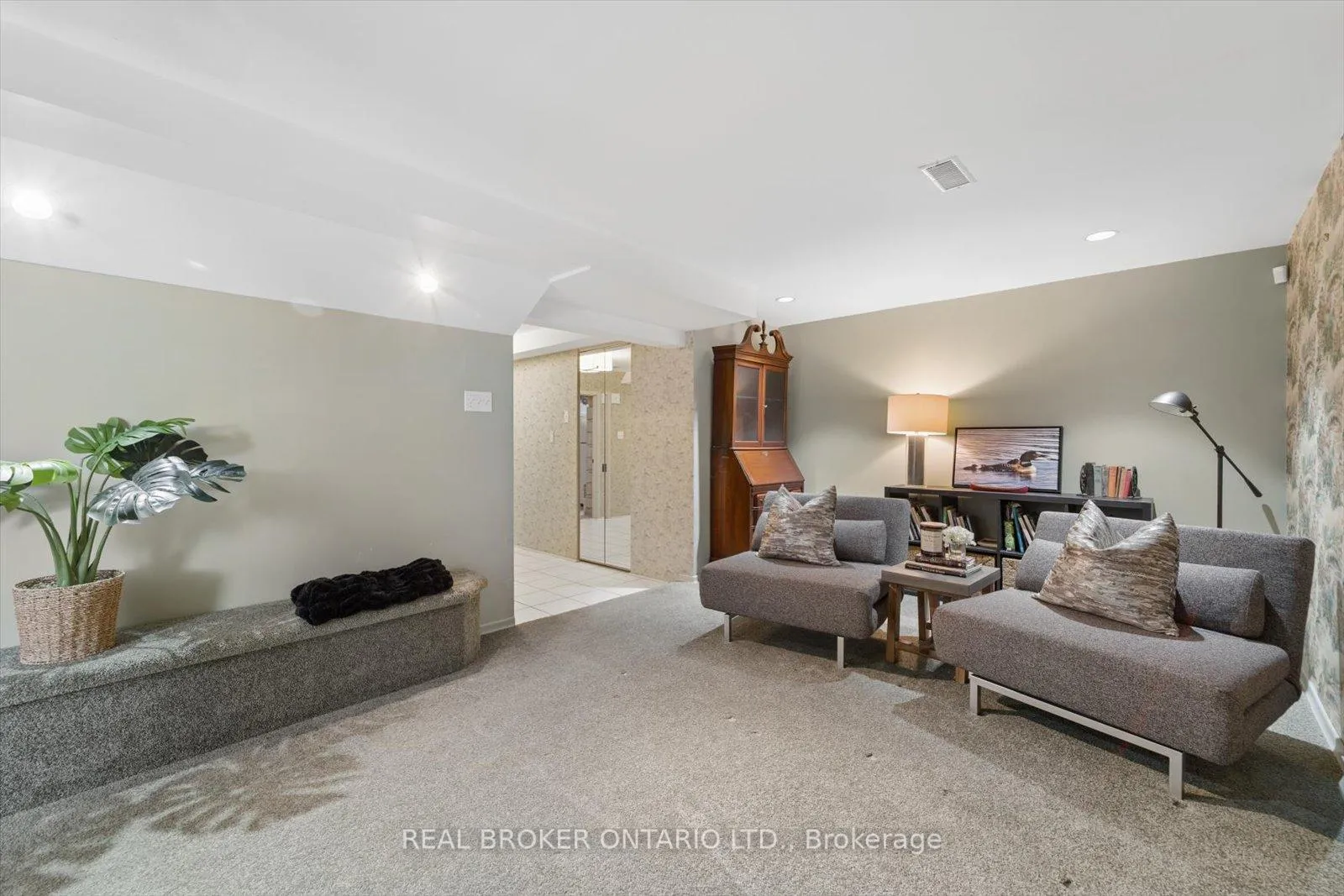 Photo 41 of 1449 Champlain Drive, Peterborough, Northcrest Ward 5 — HOMEH