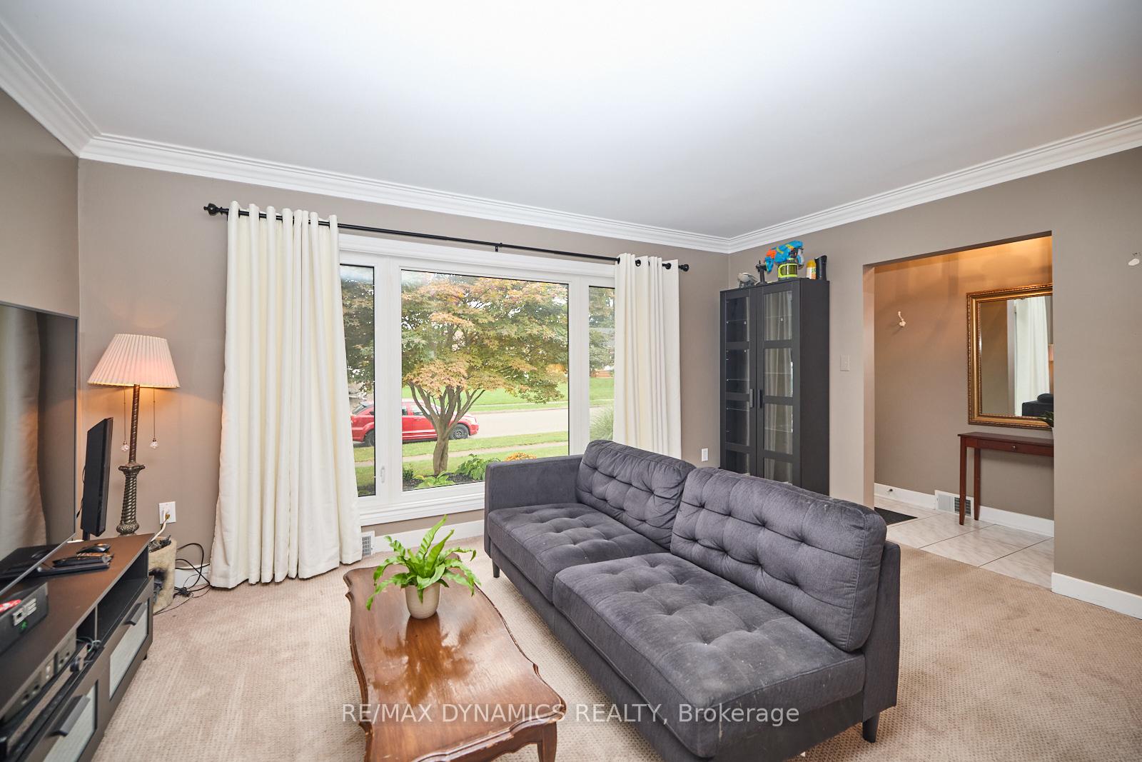 Photo 5 of 190 Price Avenue, Welland, Prince Charles — HOMEH