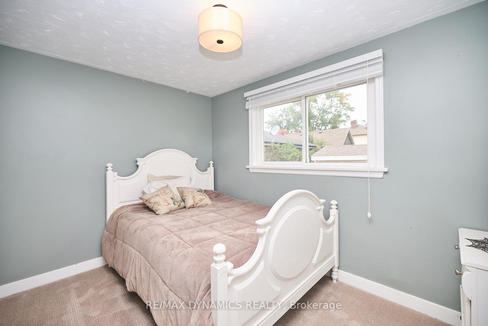 Photo 10 of 190 Price Avenue, Welland, Prince Charles — HOMEH