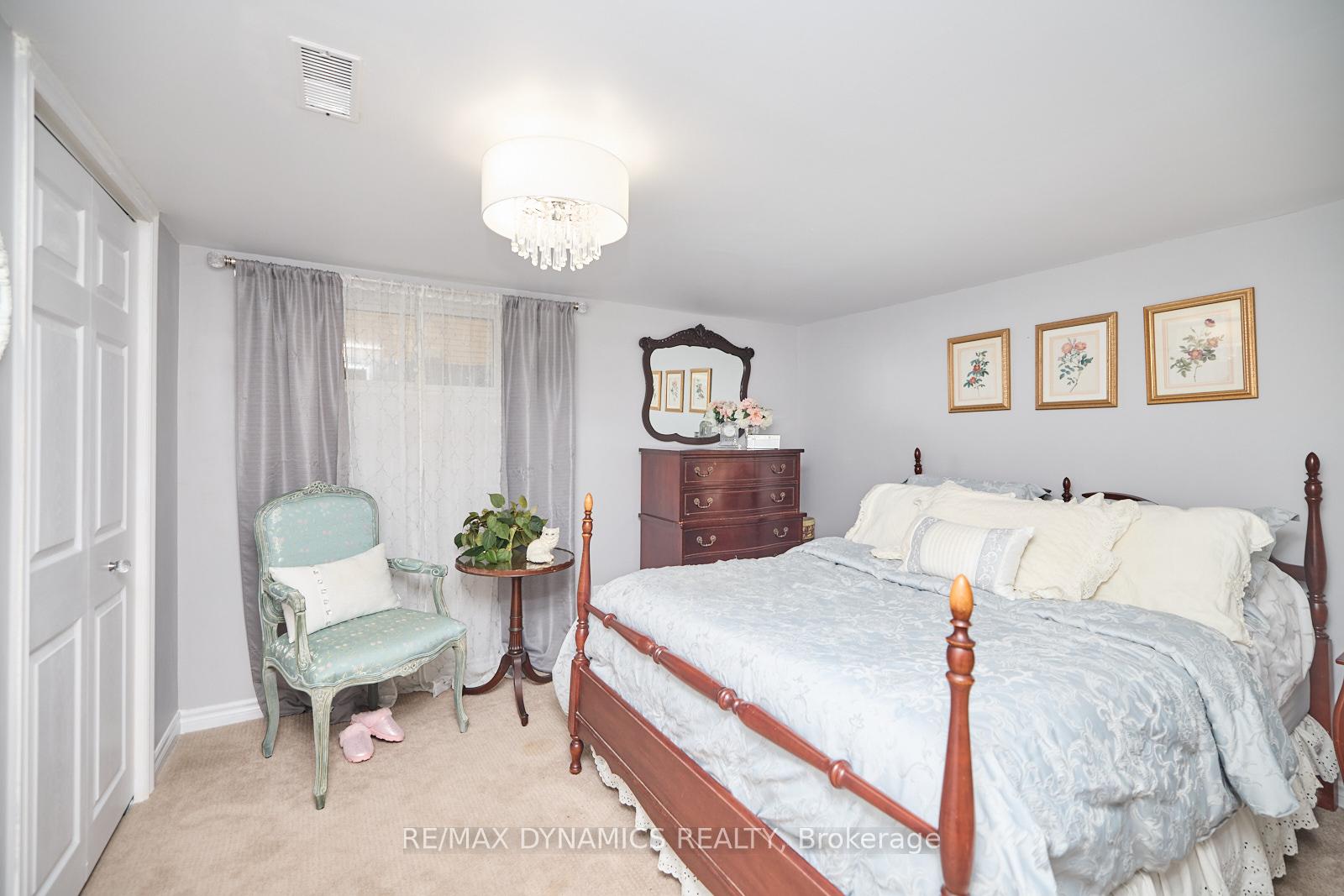 Photo 15 of 190 Price Avenue, Welland, Prince Charles — HOMEH