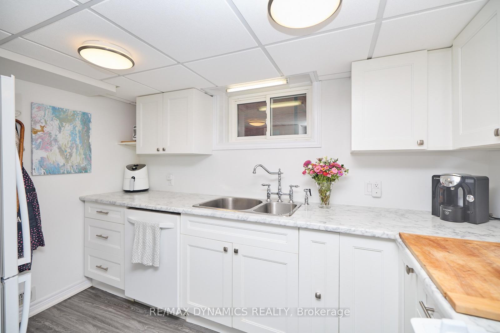 Photo 16 of 190 Price Avenue, Welland, Prince Charles — HOMEH