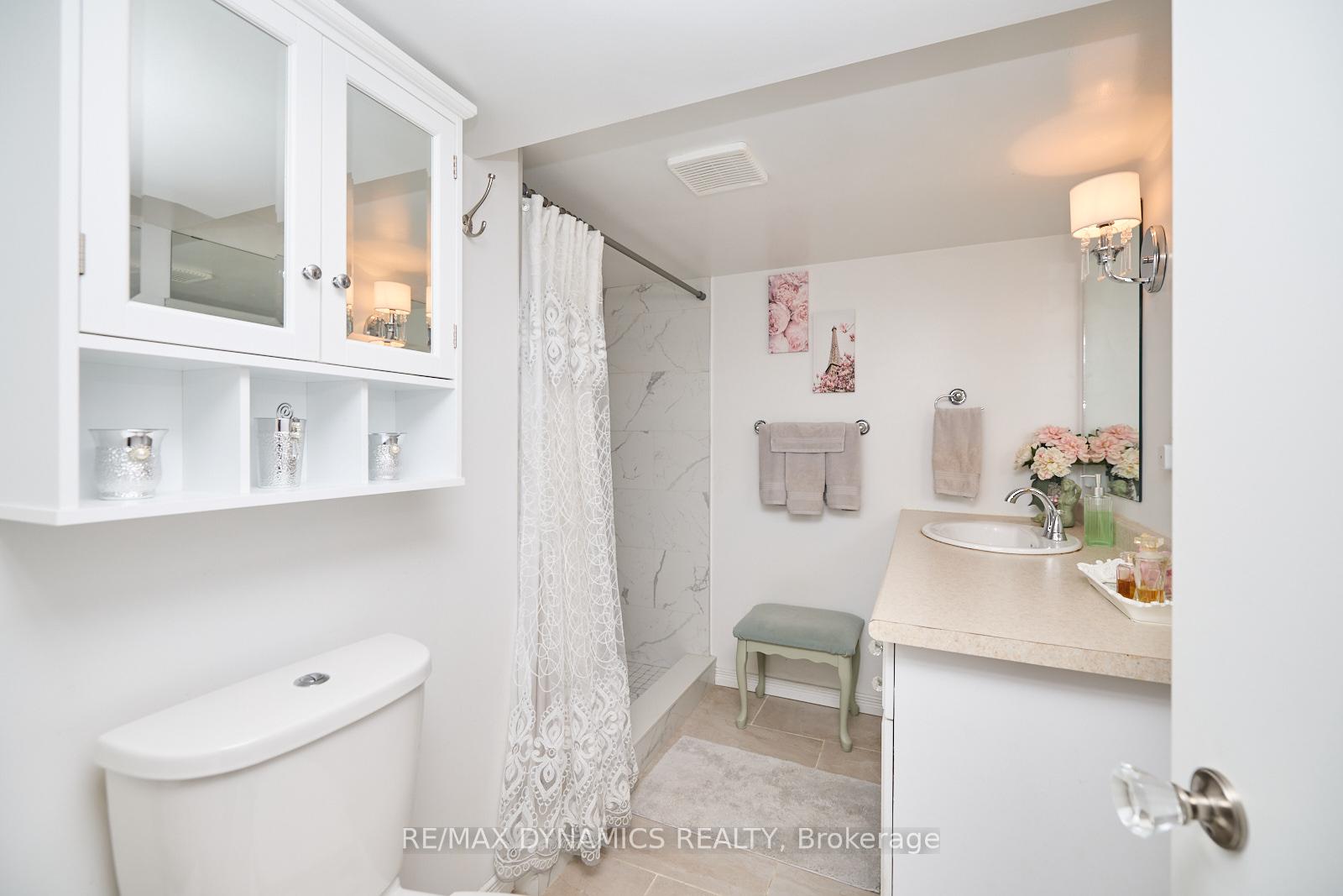 Photo 17 of 190 Price Avenue, Welland, Prince Charles — HOMEH