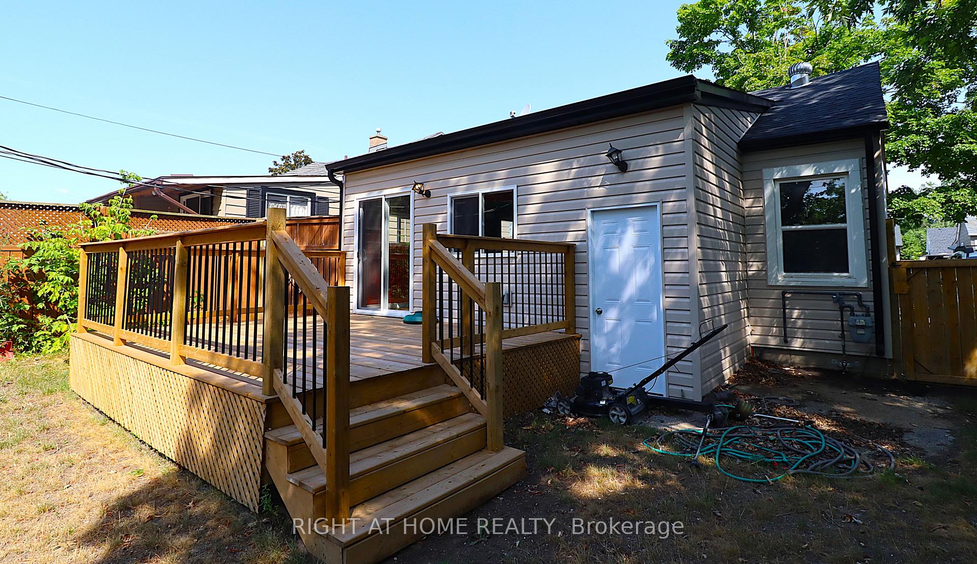 Photo 14 of 751 St Mary's Street, Peterborough, Otonabee Ward 1 — HOMEH