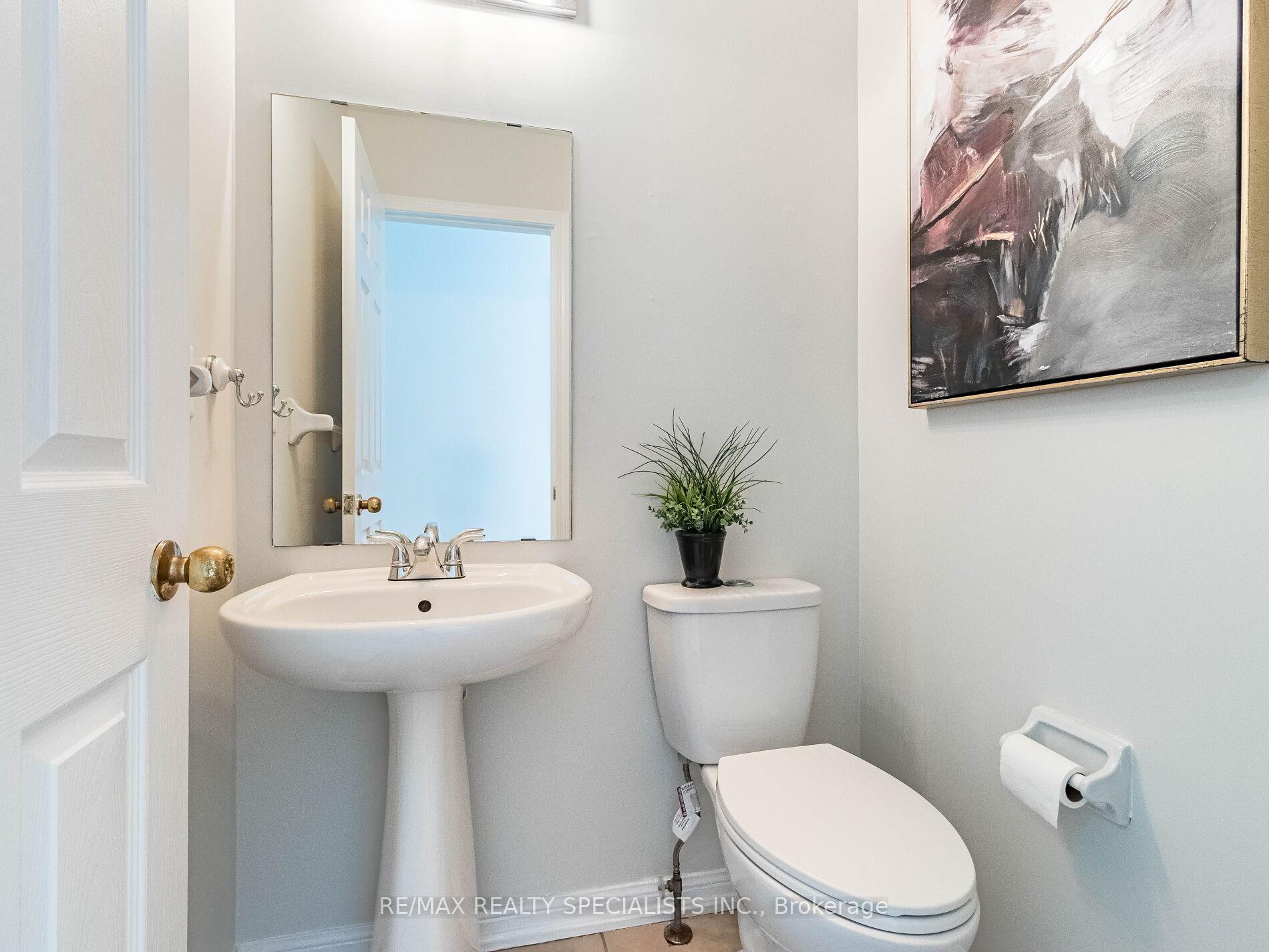 Photo 15 of 4 Longueuil Place, Whitby, Pringle Creek — HOMEH