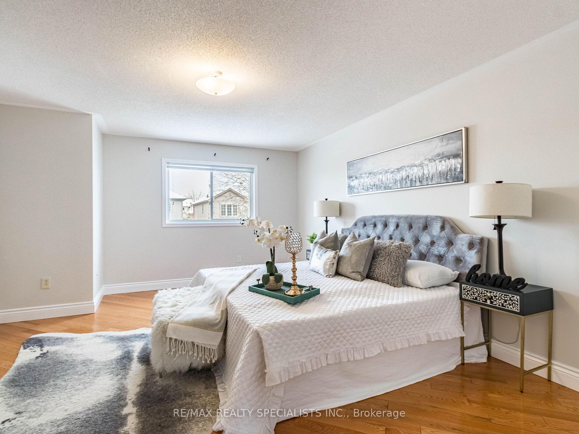Photo 16 of 4 Longueuil Place, Whitby, Pringle Creek — HOMEH