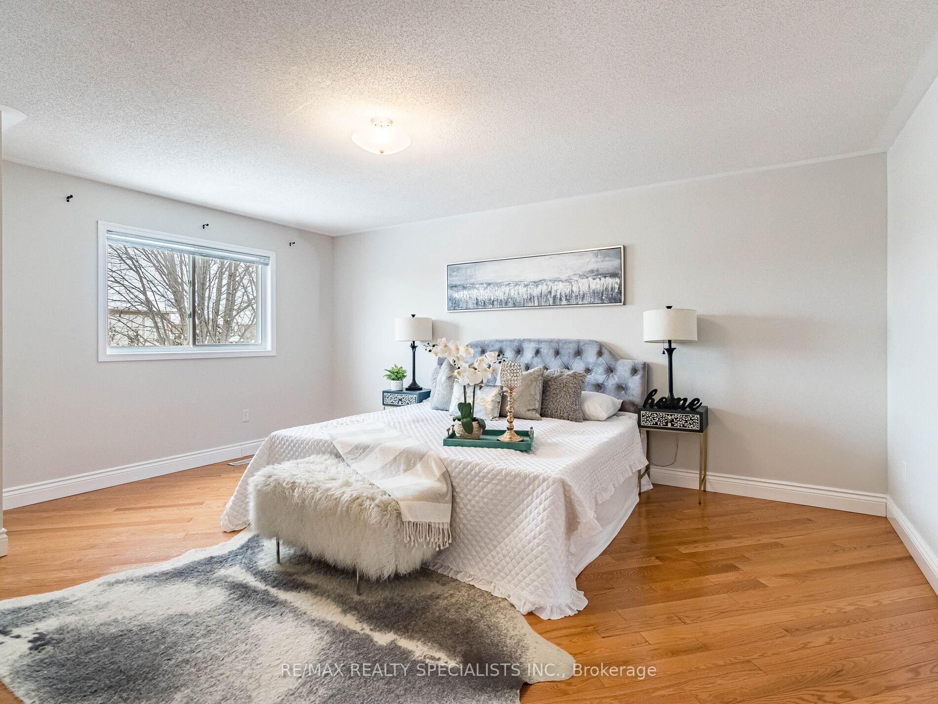 Photo 18 of 4 Longueuil Place, Whitby, Pringle Creek — HOMEH