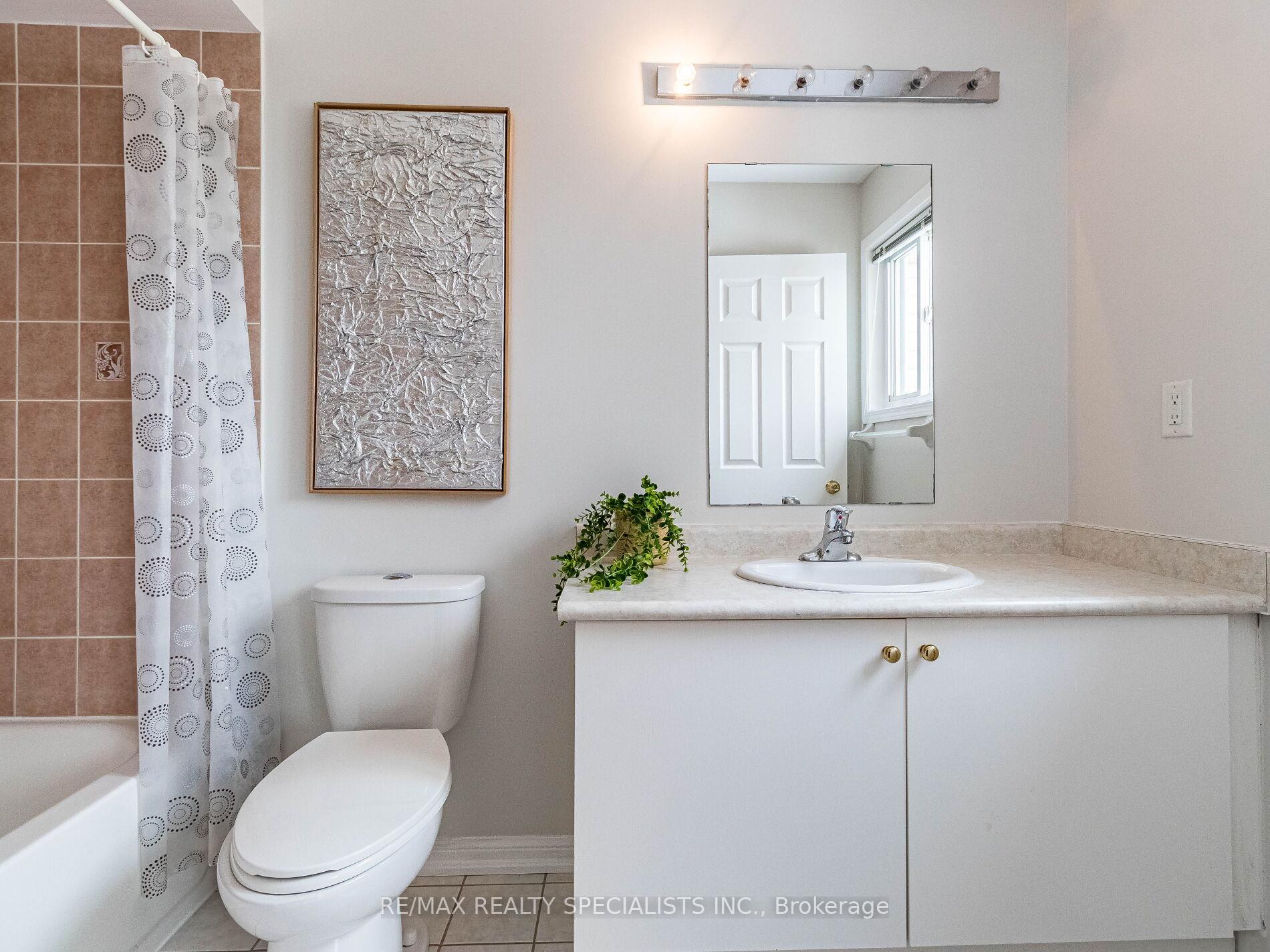 Photo 20 of 4 Longueuil Place, Whitby, Pringle Creek — HOMEH