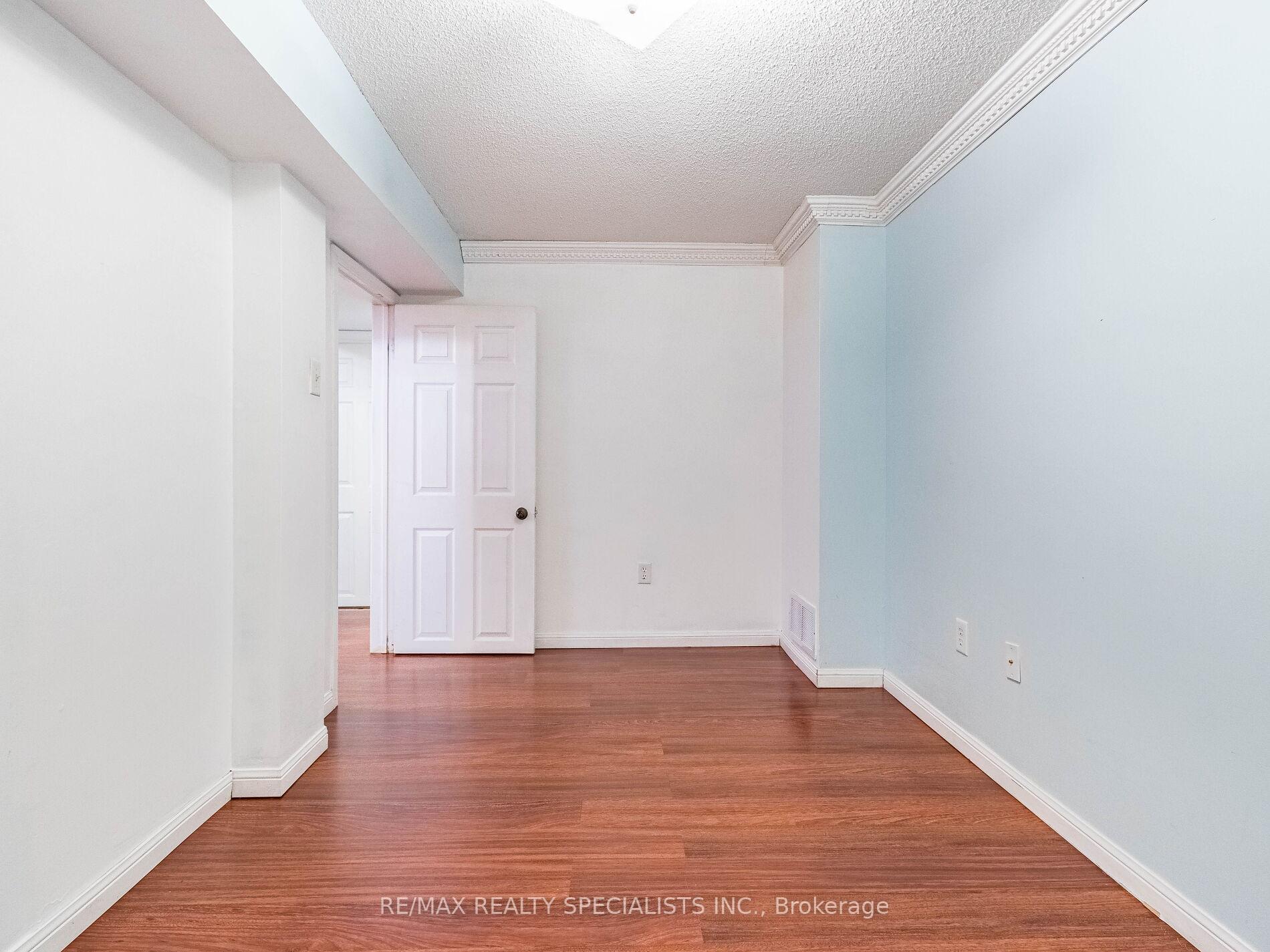 Photo 26 of 4 Longueuil Place, Whitby, Pringle Creek — HOMEH