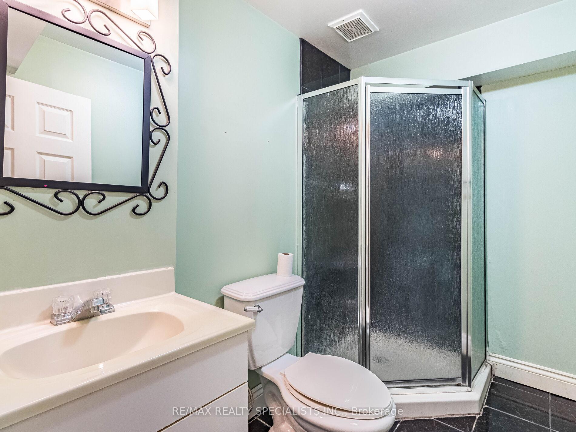Photo 27 of 4 Longueuil Place, Whitby, Pringle Creek — HOMEH