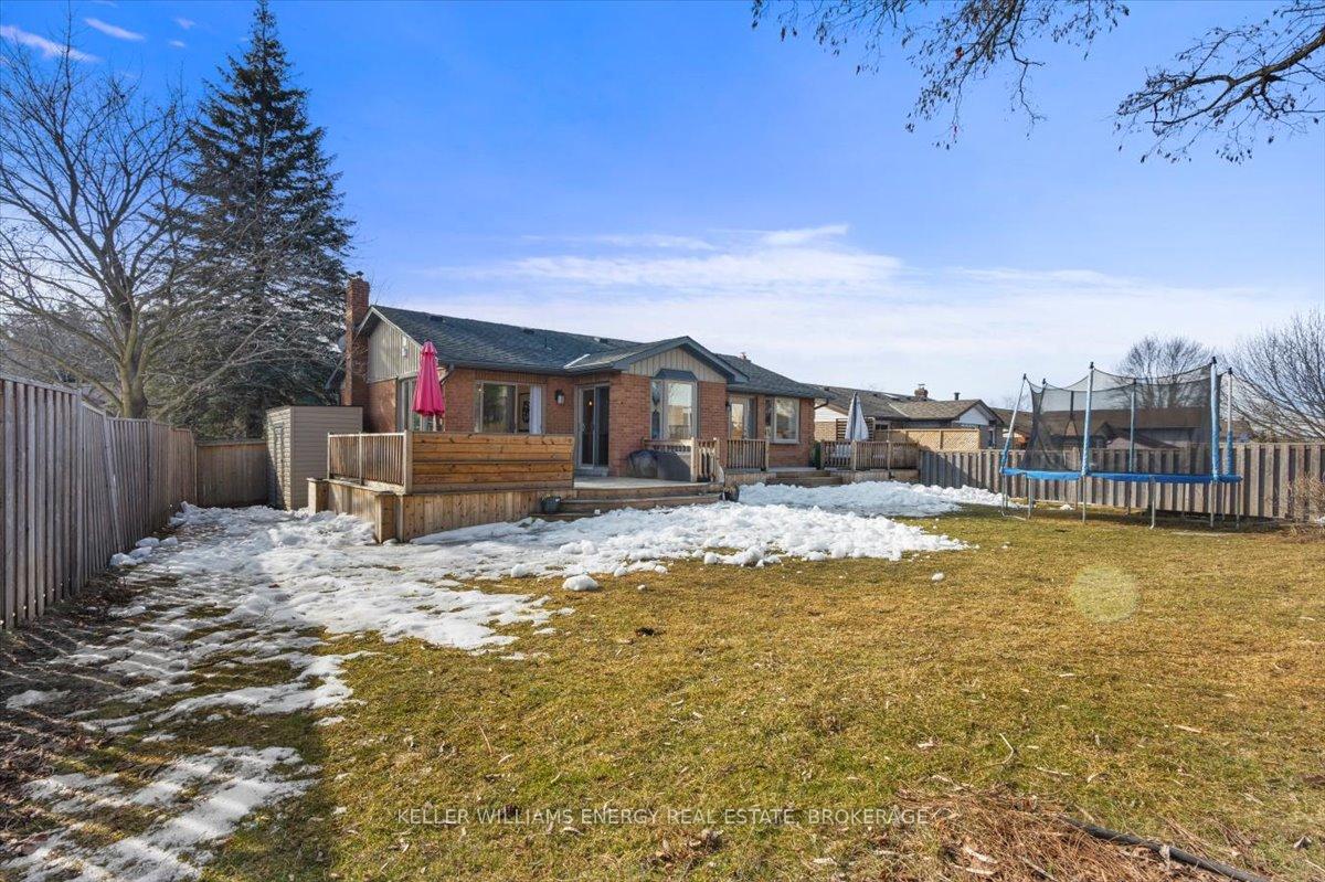 Photo 32 of 351 Dickens Drive, Oshawa, Eastdale — HOMEH