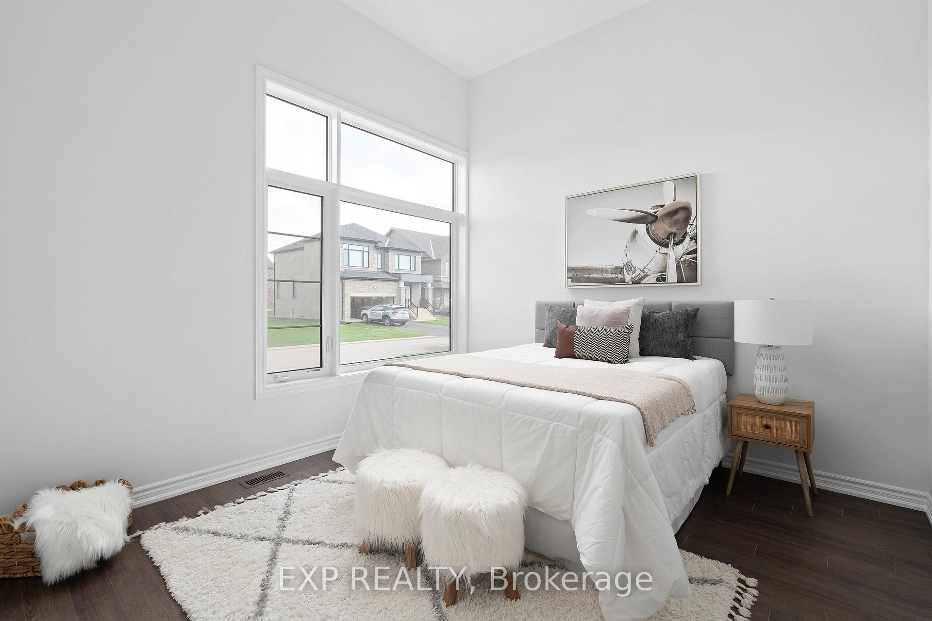 Photo 5 of 106 Shoreview Drive, Welland, Hwy 406/Welland — HOMEH