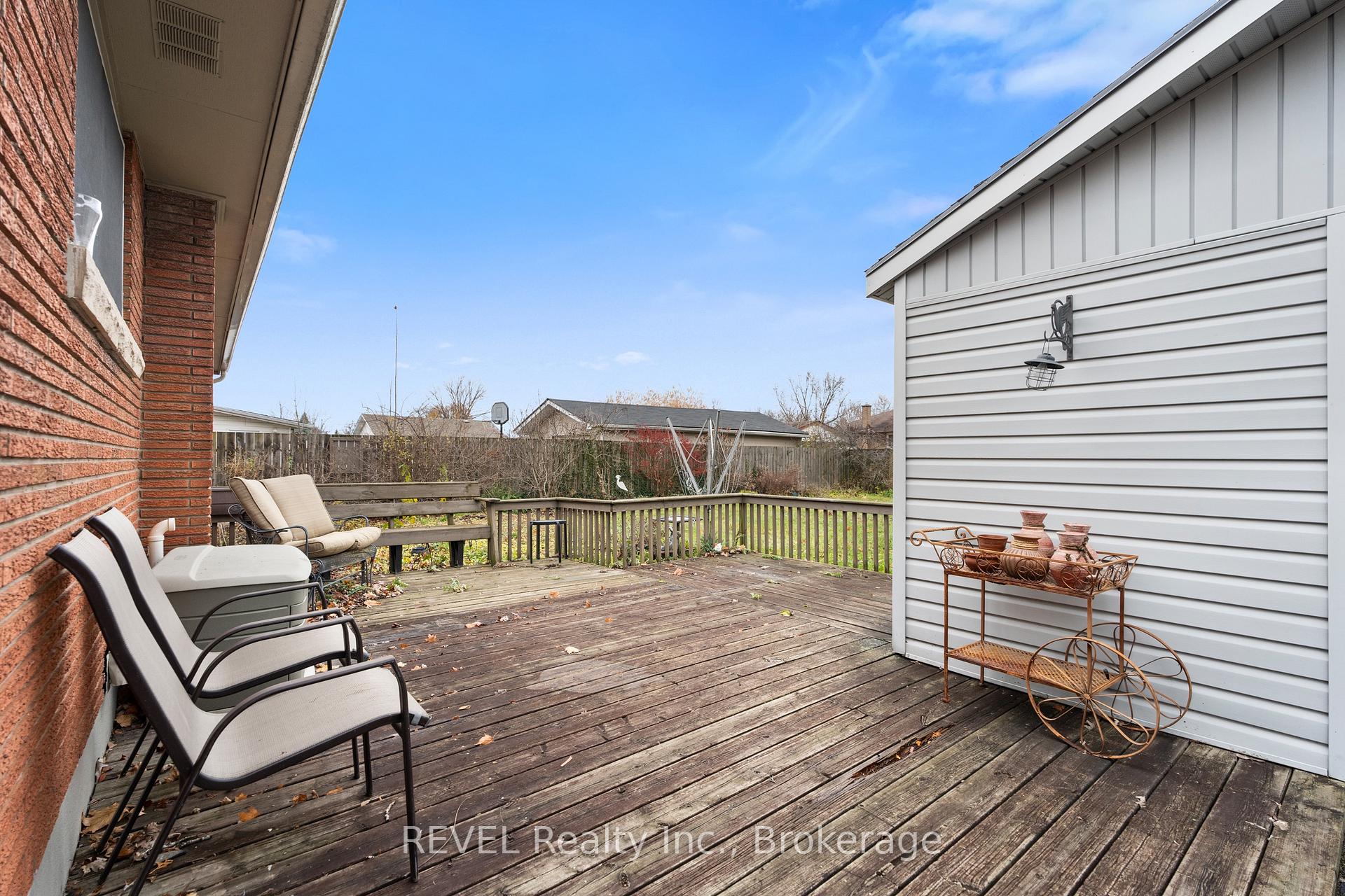 Photo 26 of 514 Lloyd Avenue, Welland, Prince Charles — HOMEH