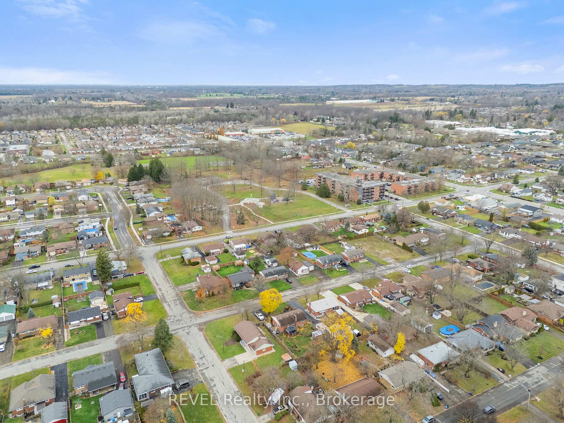 Photo 34 of 514 Lloyd Avenue, Welland, Prince Charles — HOMEH