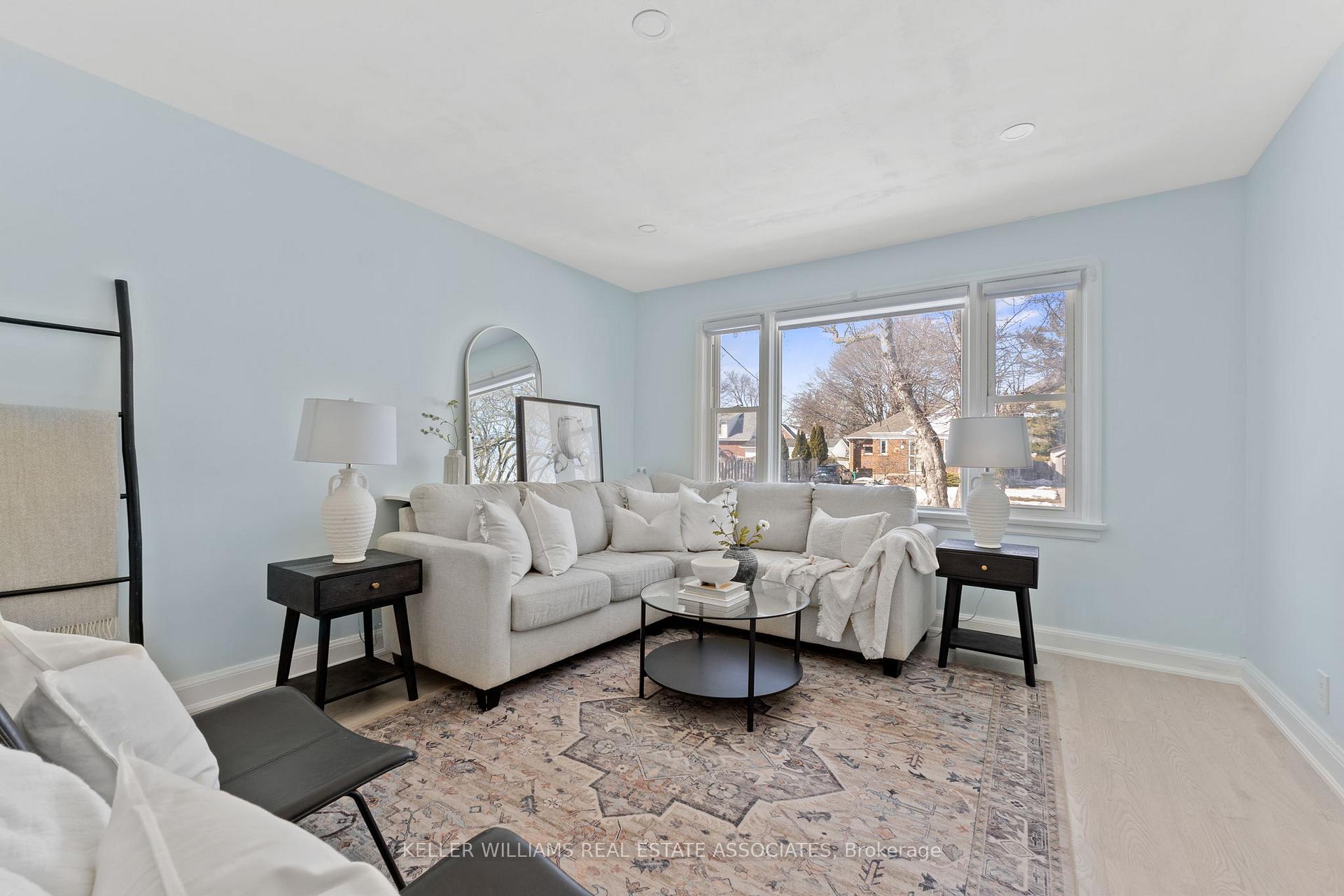 Photo 6 of 441 Beverly Street, Oshawa, O'Neill — HOMEH