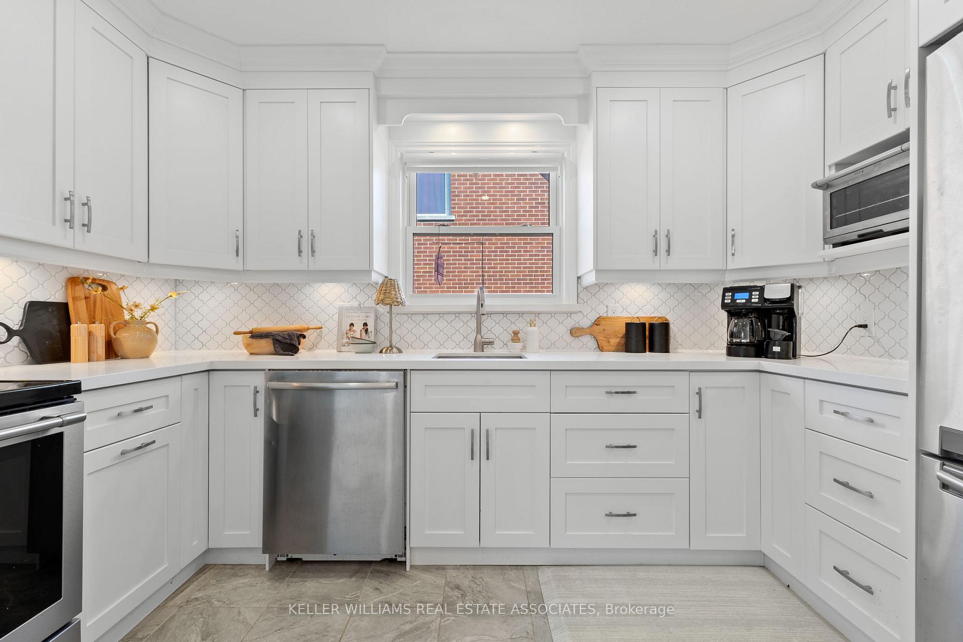 Photo 12 of 441 Beverly Street, Oshawa, O'Neill — HOMEH