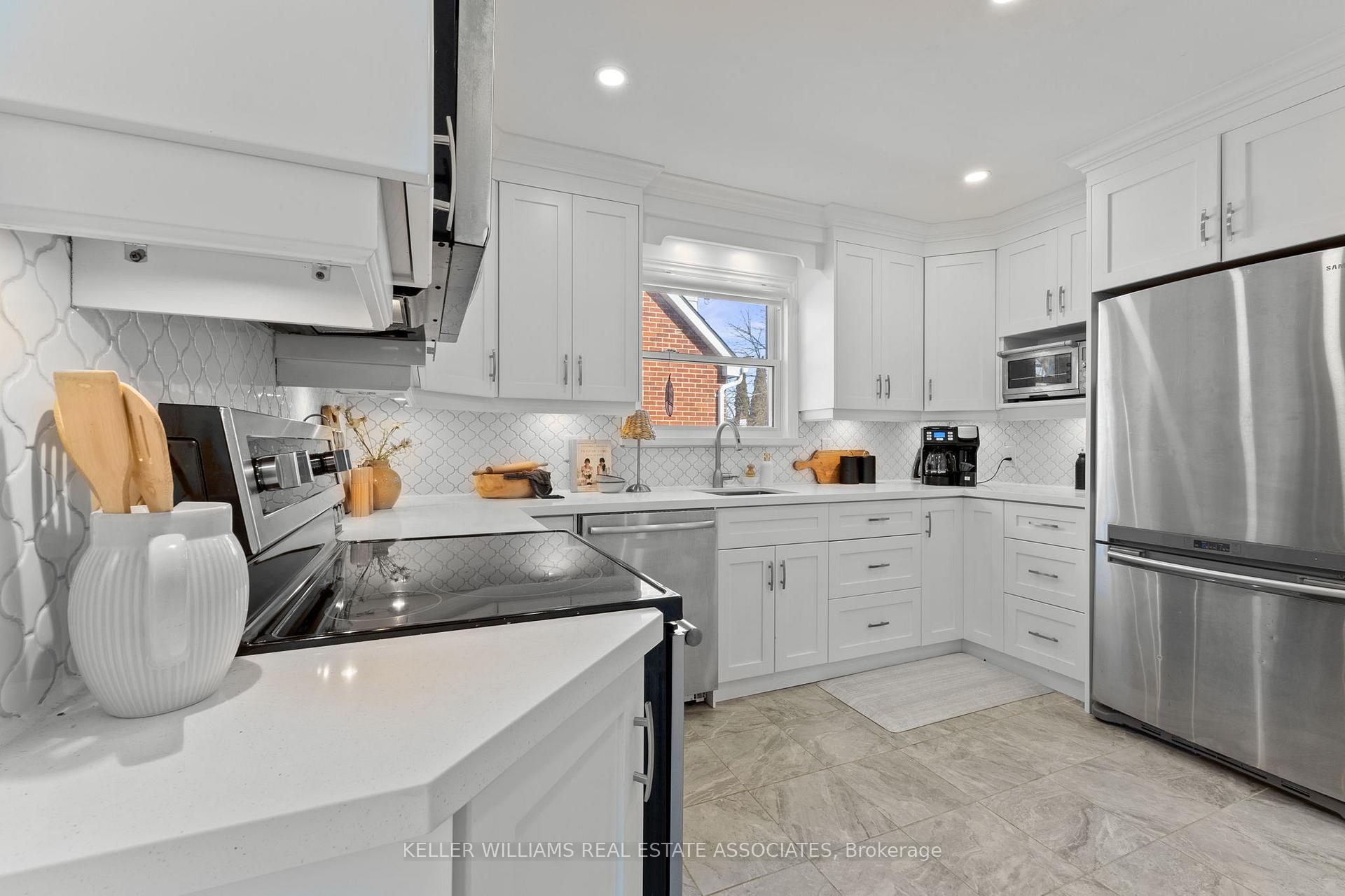 Photo 13 of 441 Beverly Street, Oshawa, O'Neill — HOMEH