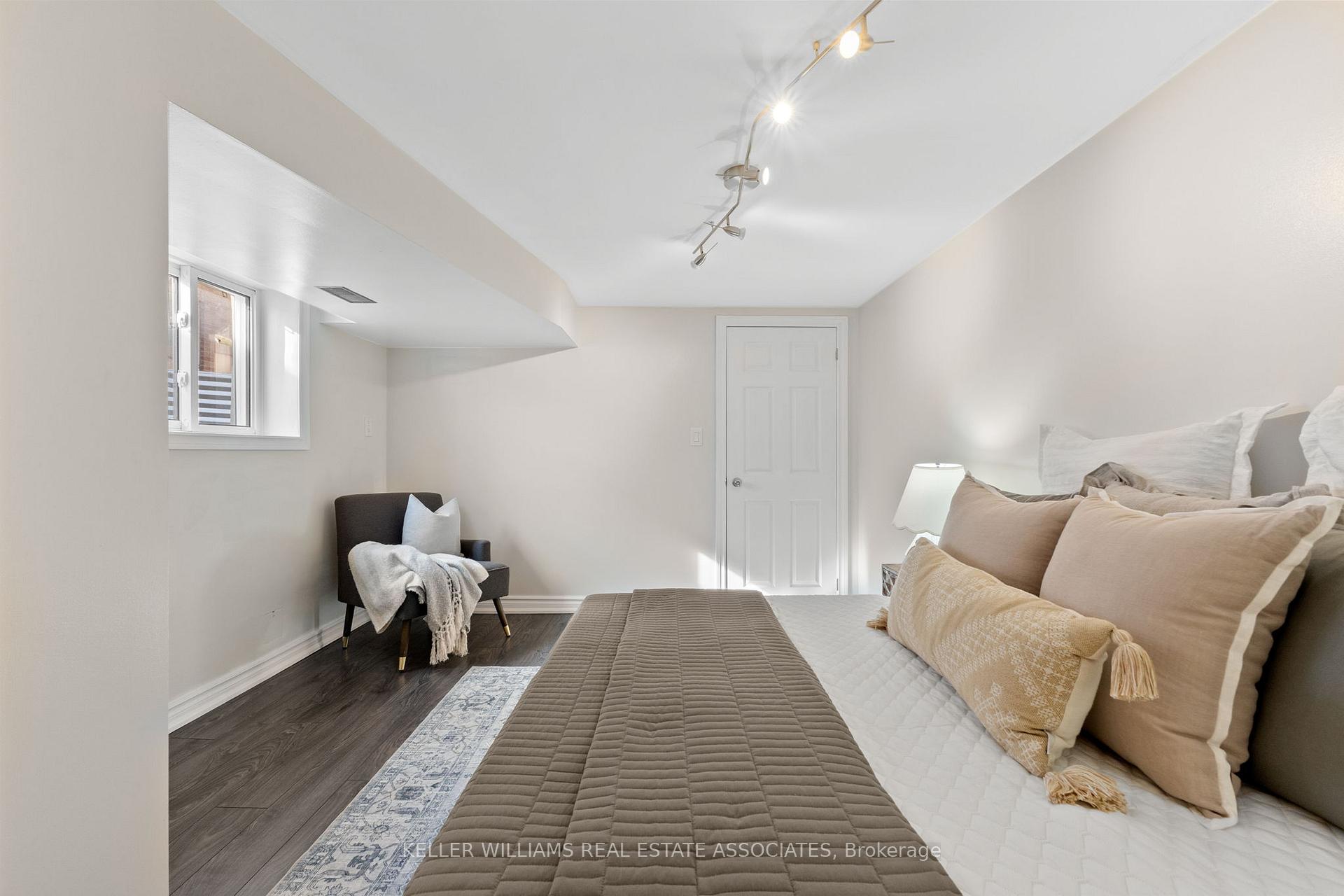 Photo 39 of 441 Beverly Street, Oshawa, O'Neill — HOMEH
