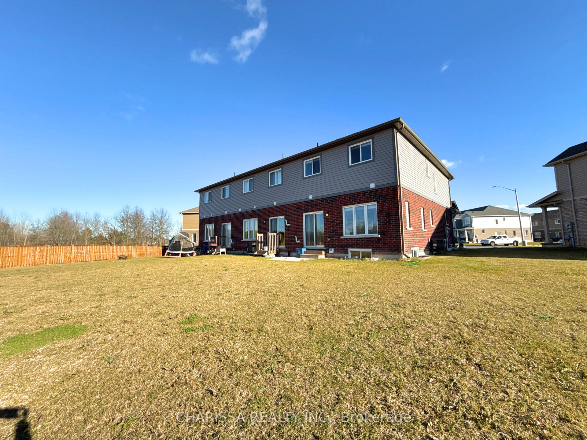 Photo 14 of 164 Sunflower Place, Welland, West Welland — HOMEH