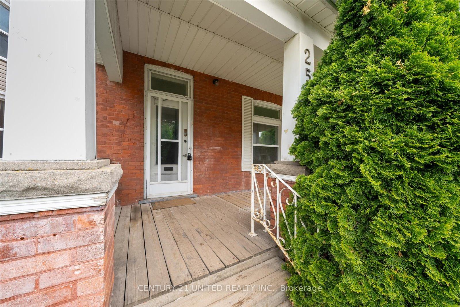 Photo 3 of 252 London Street, Peterborough, Town Ward 3 — HOMEH
