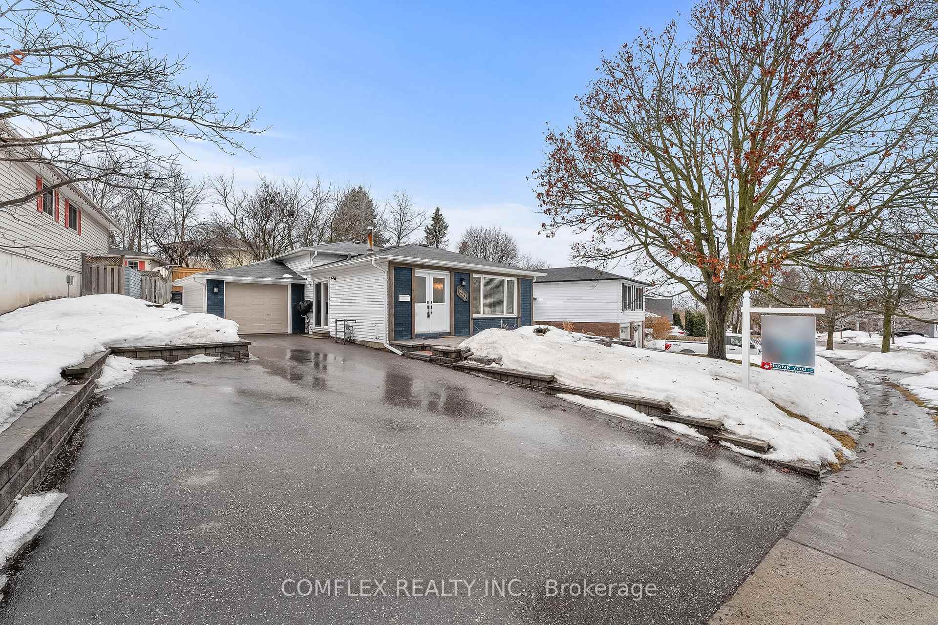 Photo 2 of 1233 Cherrydown Drive, Oshawa, Donevan — HOMEH