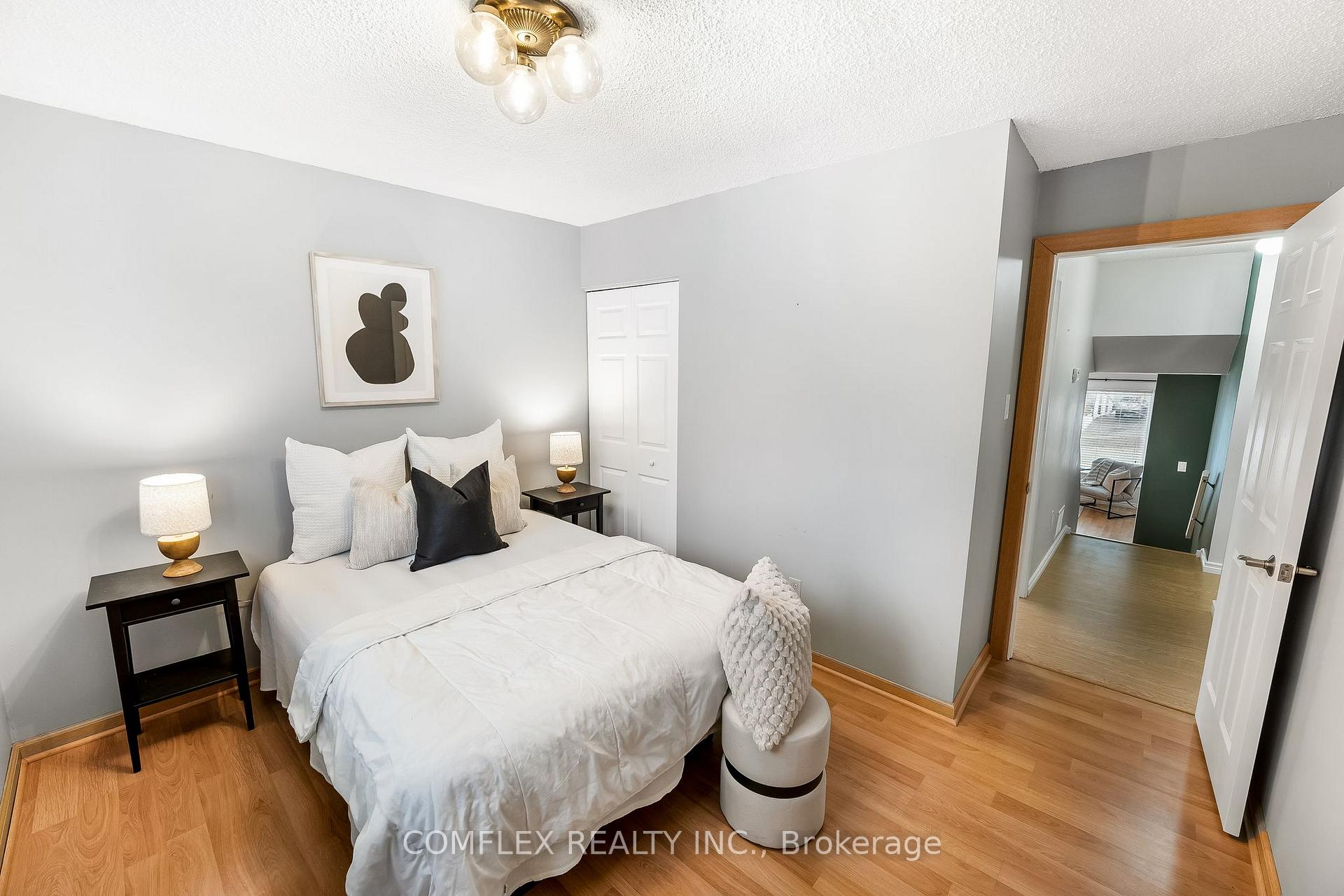 Photo 20 of 1233 Cherrydown Drive, Oshawa, Donevan — HOMEH