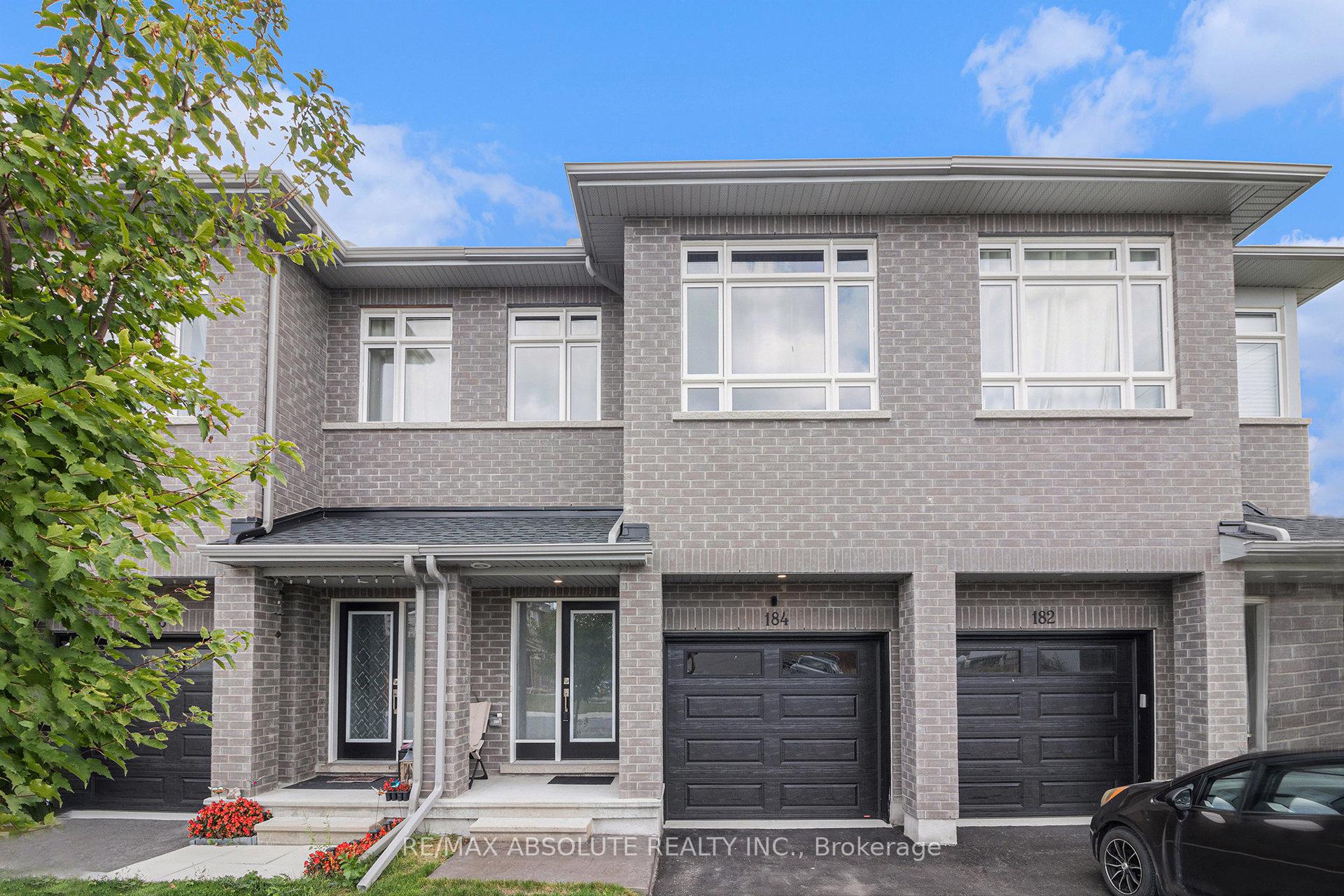 Front of 184 Hooper Street