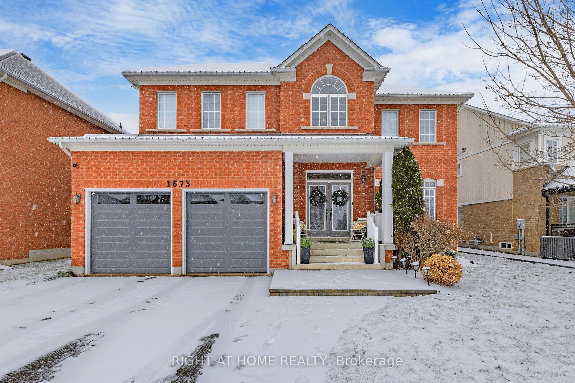 Front of 1673 Ballantrae Drive