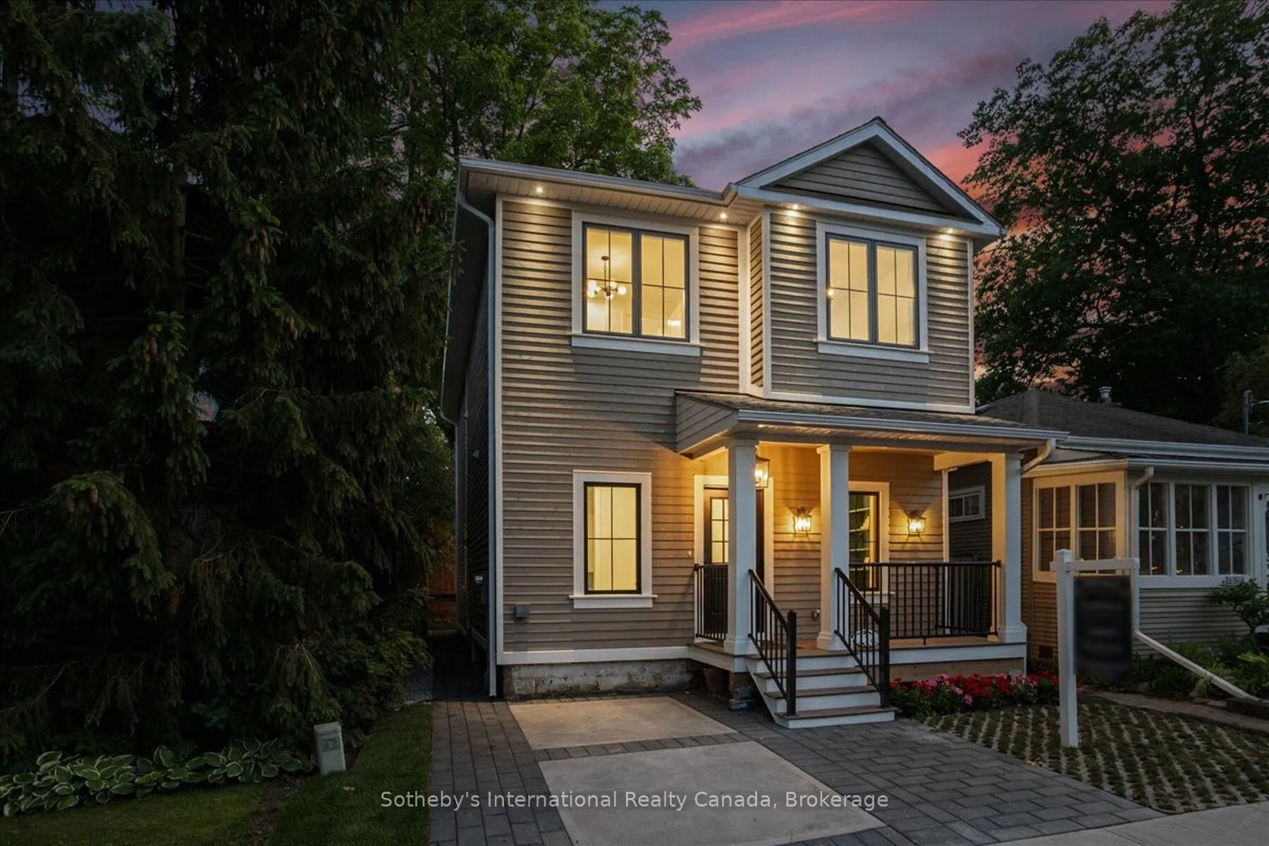 Front of 152 Chisholm Street
