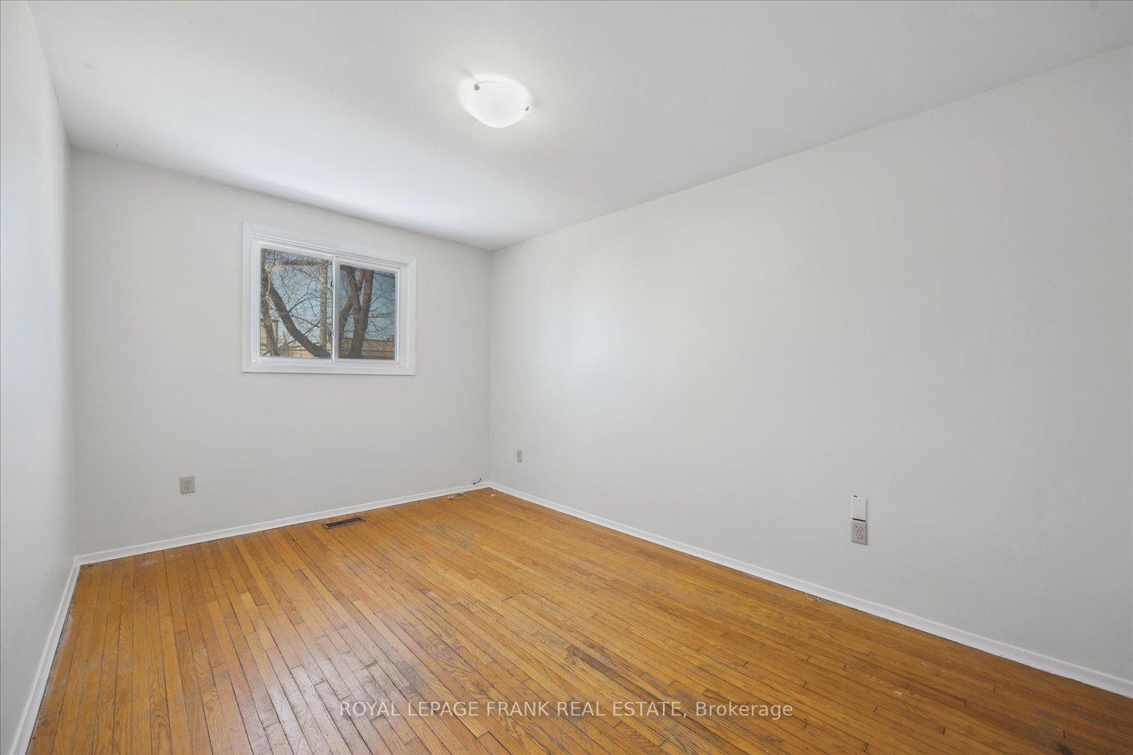 Photo 21 of 344 Pine Avenue, Oshawa, Vanier — HOMEH