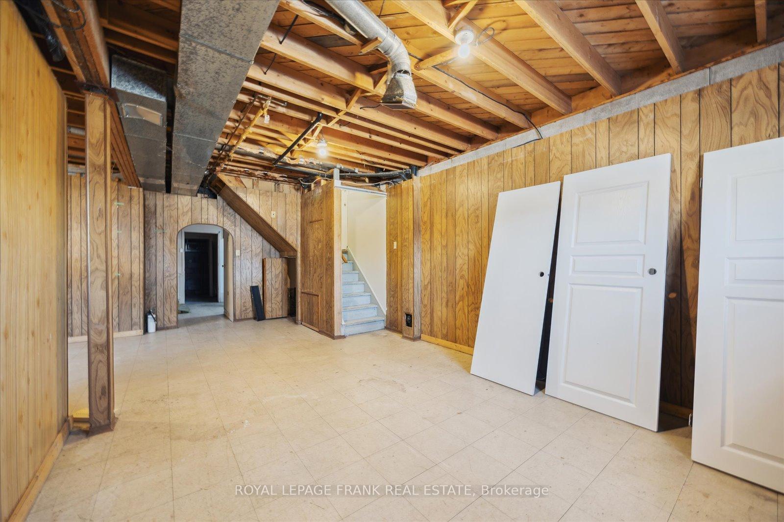 Photo 24 of 344 Pine Avenue, Oshawa, Vanier — HOMEH