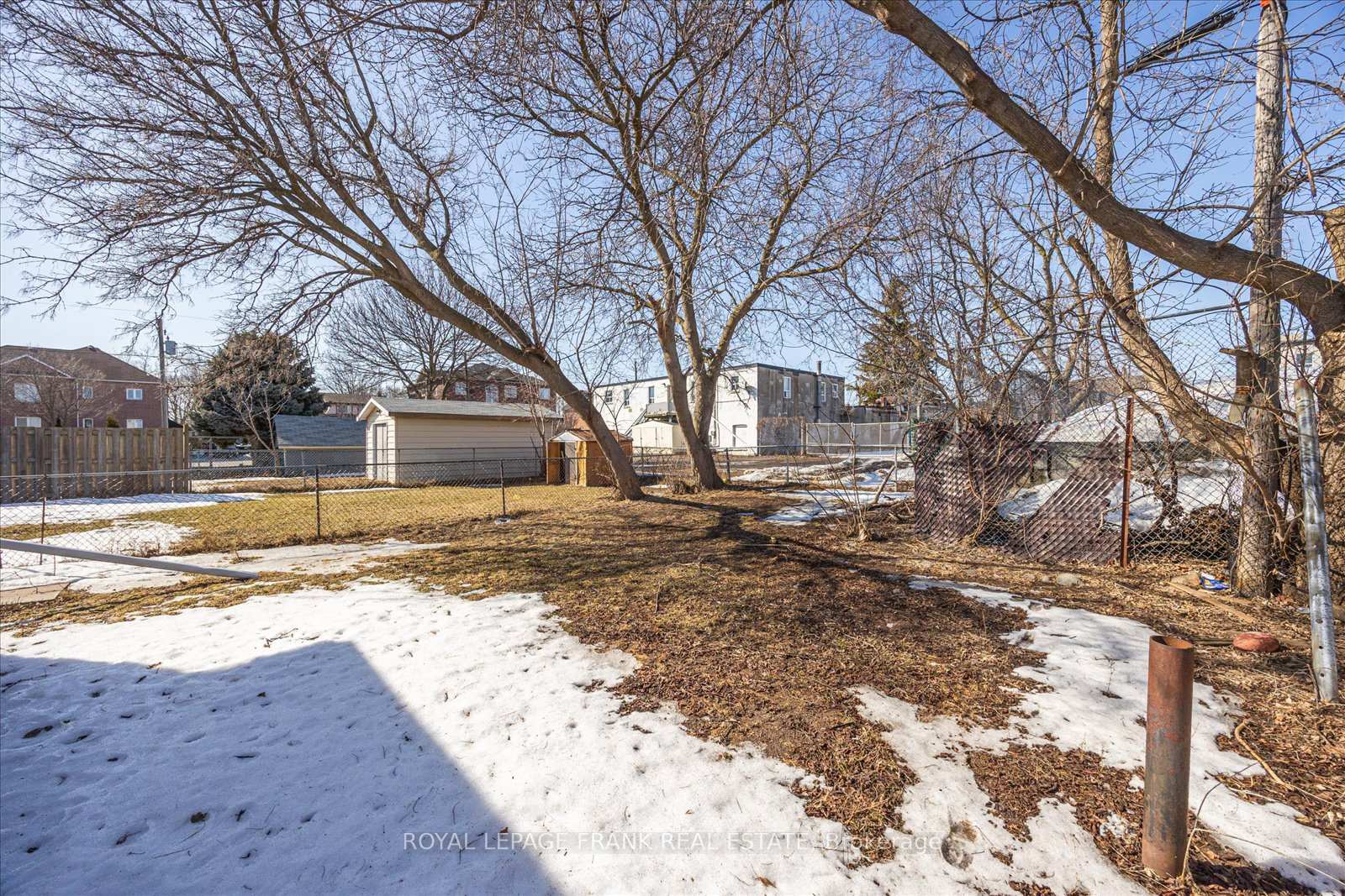 Photo 29 of 344 Pine Avenue, Oshawa, Vanier — HOMEH