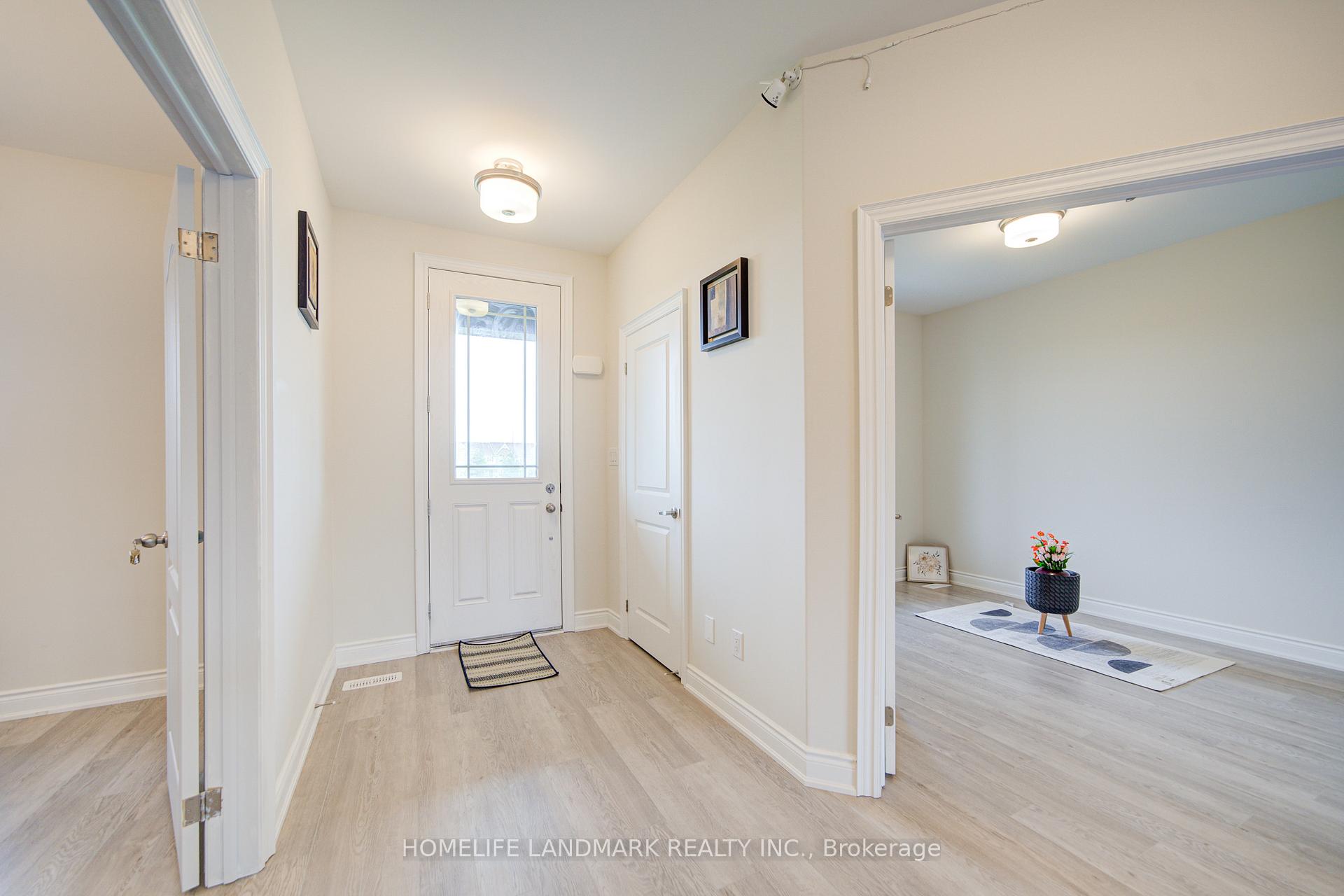Photo 8 of 704 Whetstone Lane, Peterborough, Northcrest Ward 5 — HOMEH