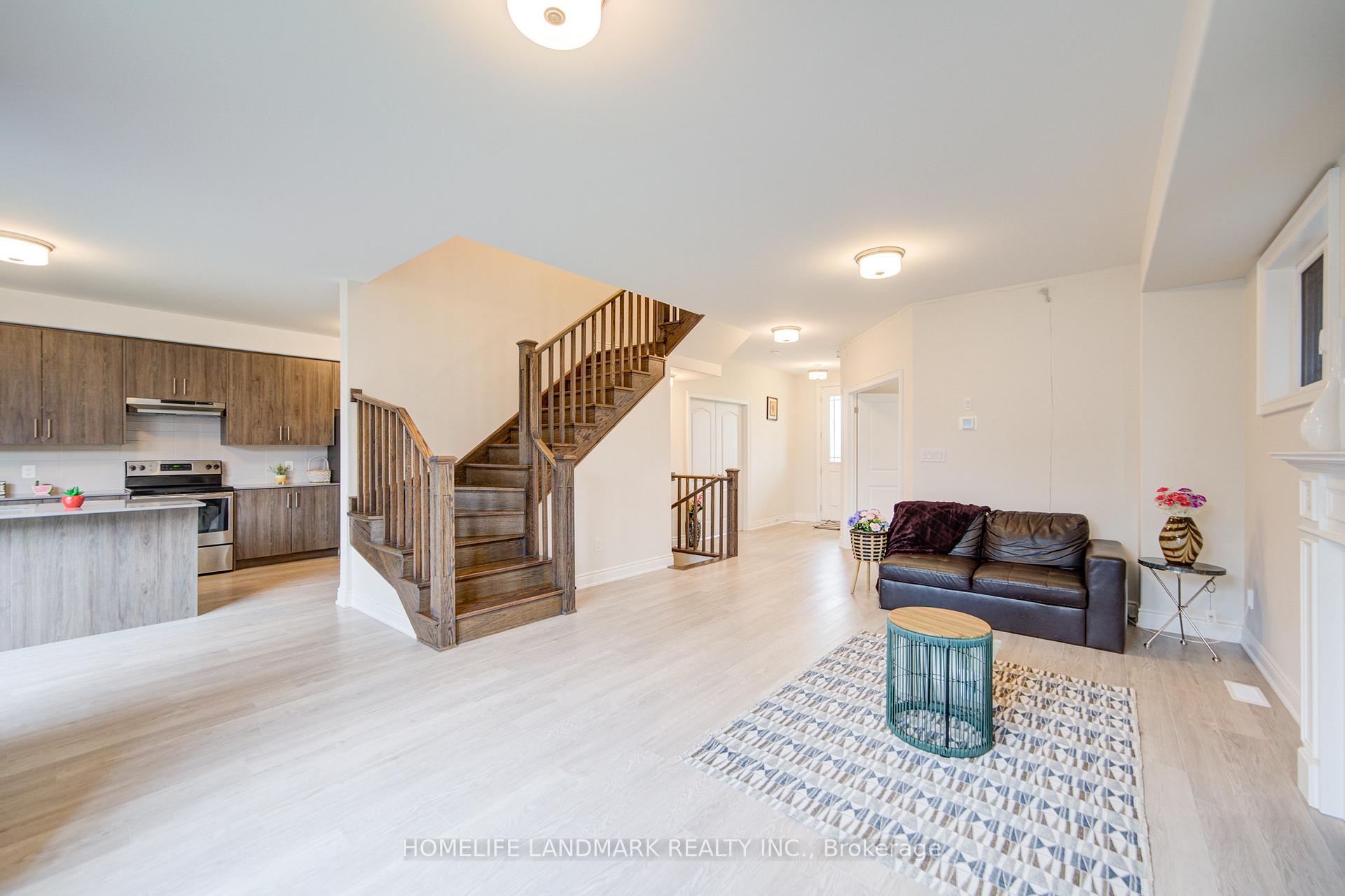 Photo 17 of 704 Whetstone Lane, Peterborough, Northcrest Ward 5 — HOMEH