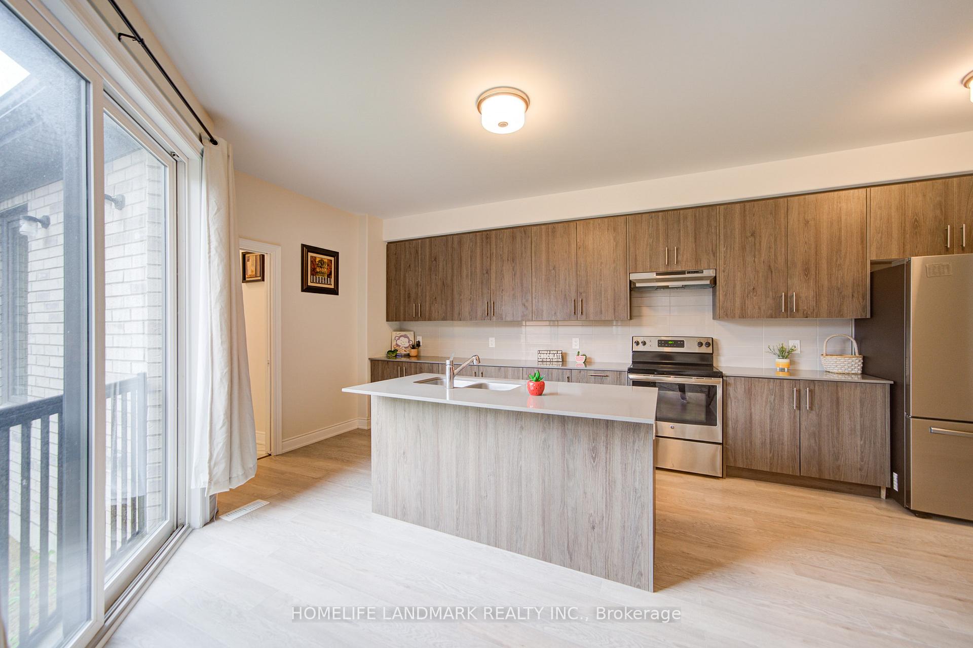 Photo 18 of 704 Whetstone Lane, Peterborough, Northcrest Ward 5 — HOMEH