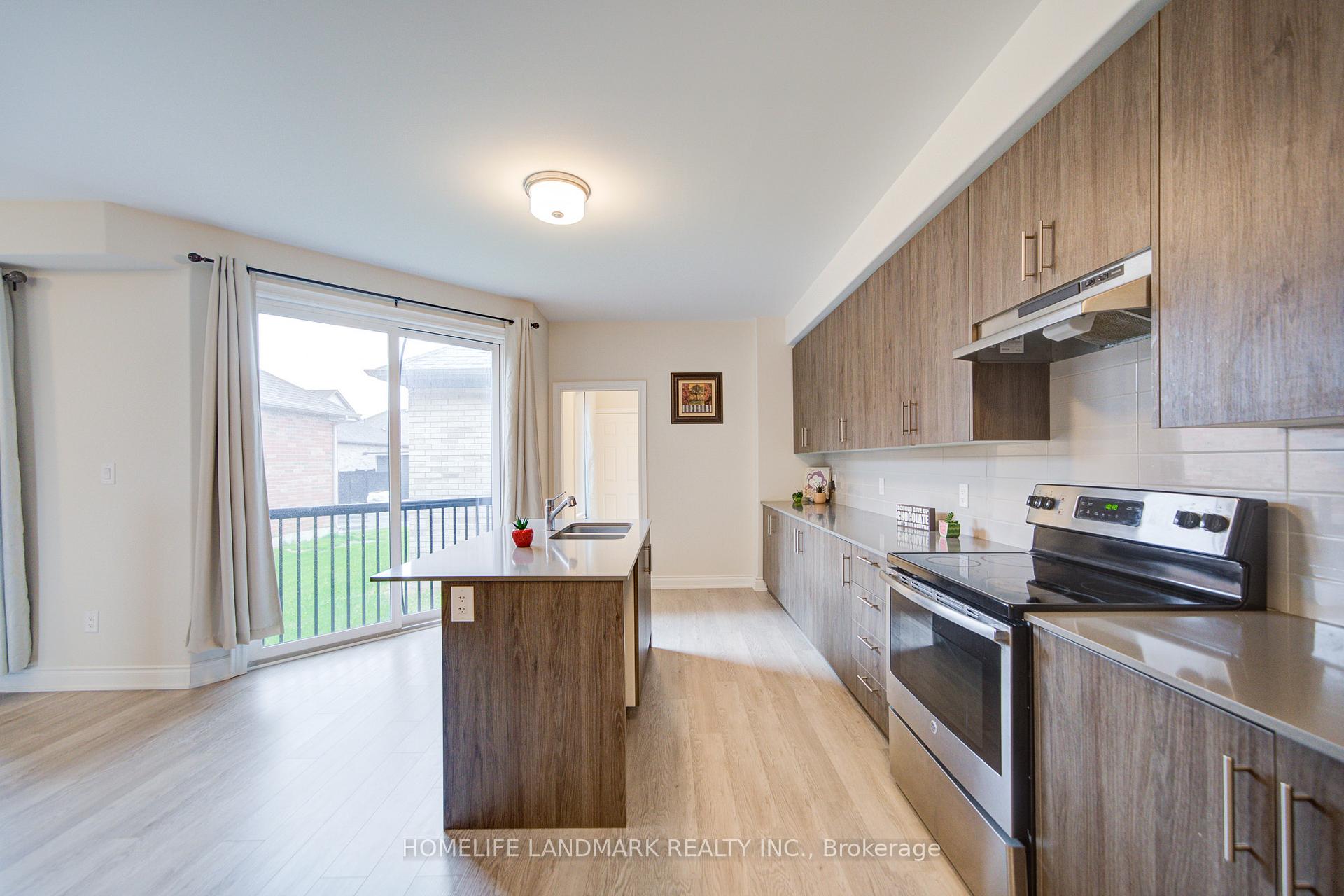 Photo 22 of 704 Whetstone Lane, Peterborough, Northcrest Ward 5 — HOMEH