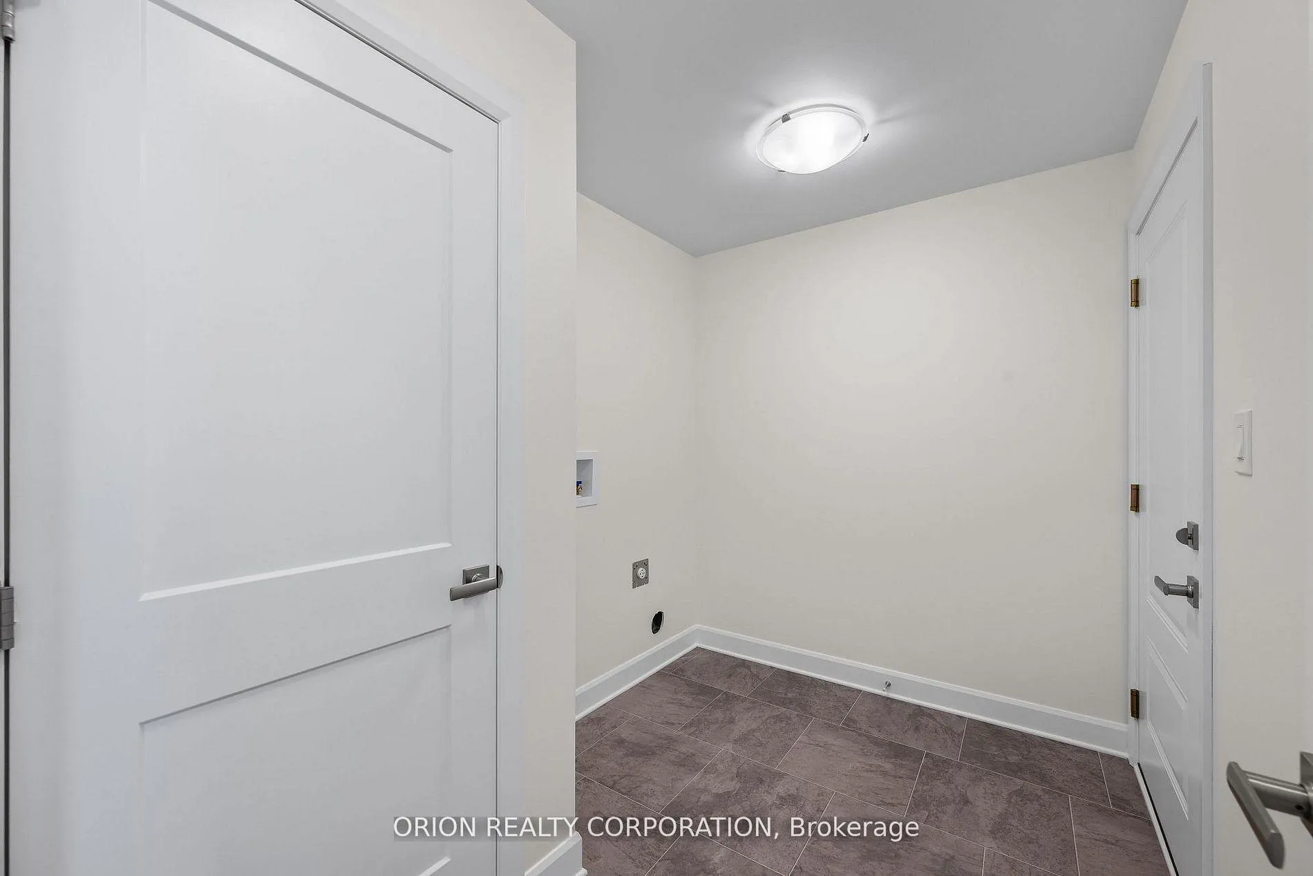 Photo 6 of 414 Buckthorn Drive, Kingston, City Northwest — HOMEH